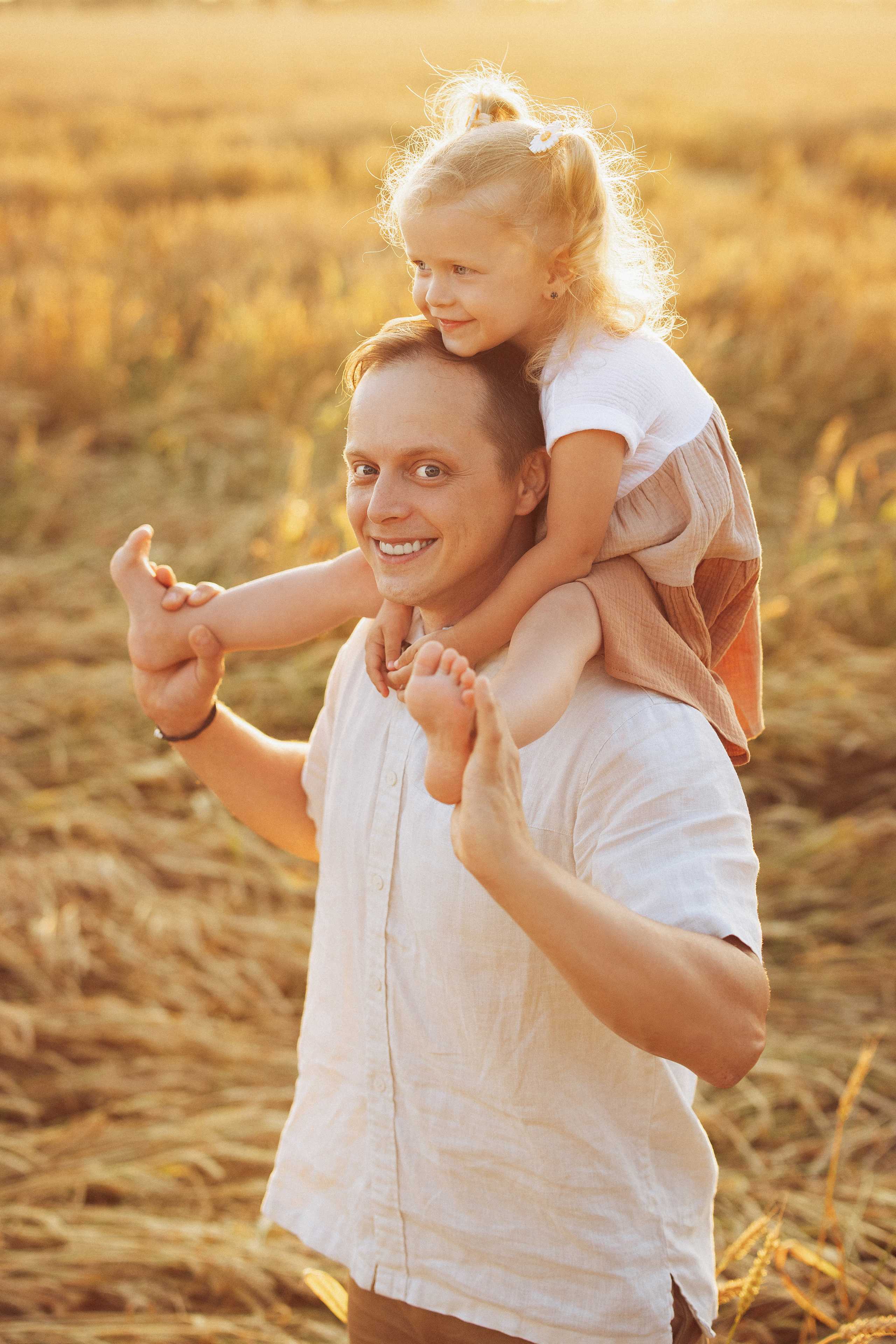 Пшеничное поле, семья Лизы. Семейный и детский фотограф в Краснодаре Анна Трашкова
