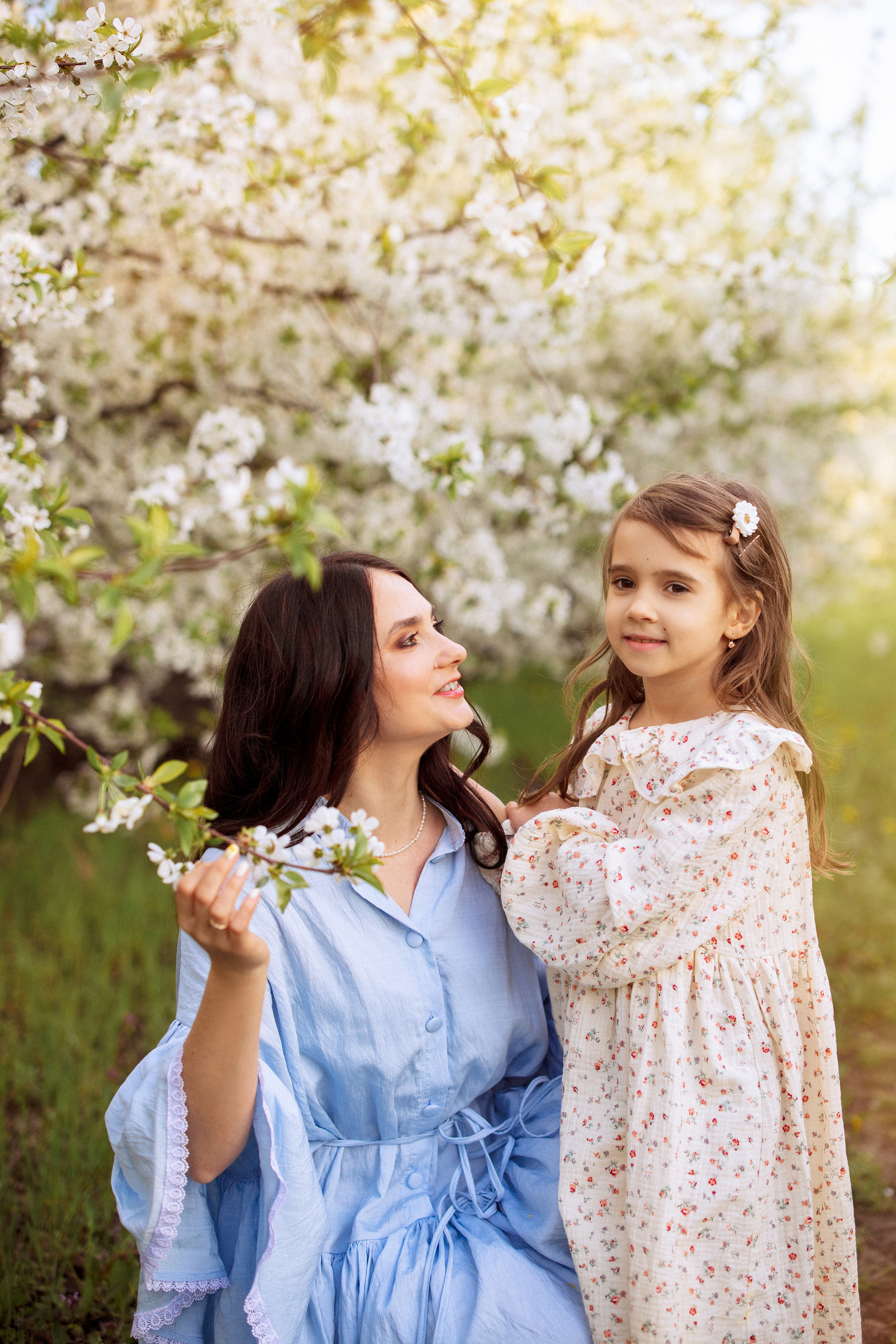 Фотосессия в цветущем саду, Краснодар. Семейный и детский фотограф в Краснодаре Анна Трашкова