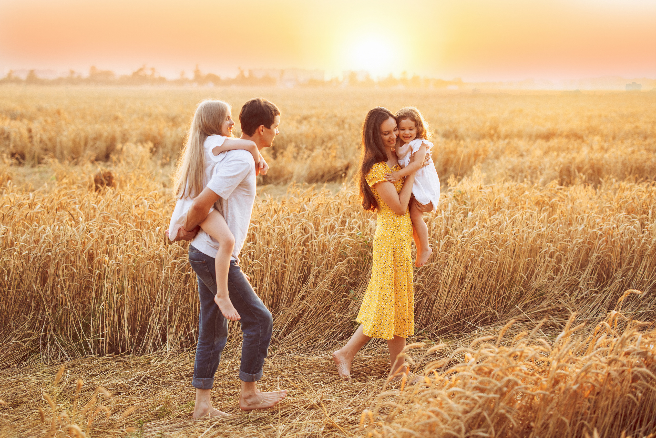 Пшеничное поле, семьи. Семейный и детский фотограф в Краснодаре Анна Трашкова