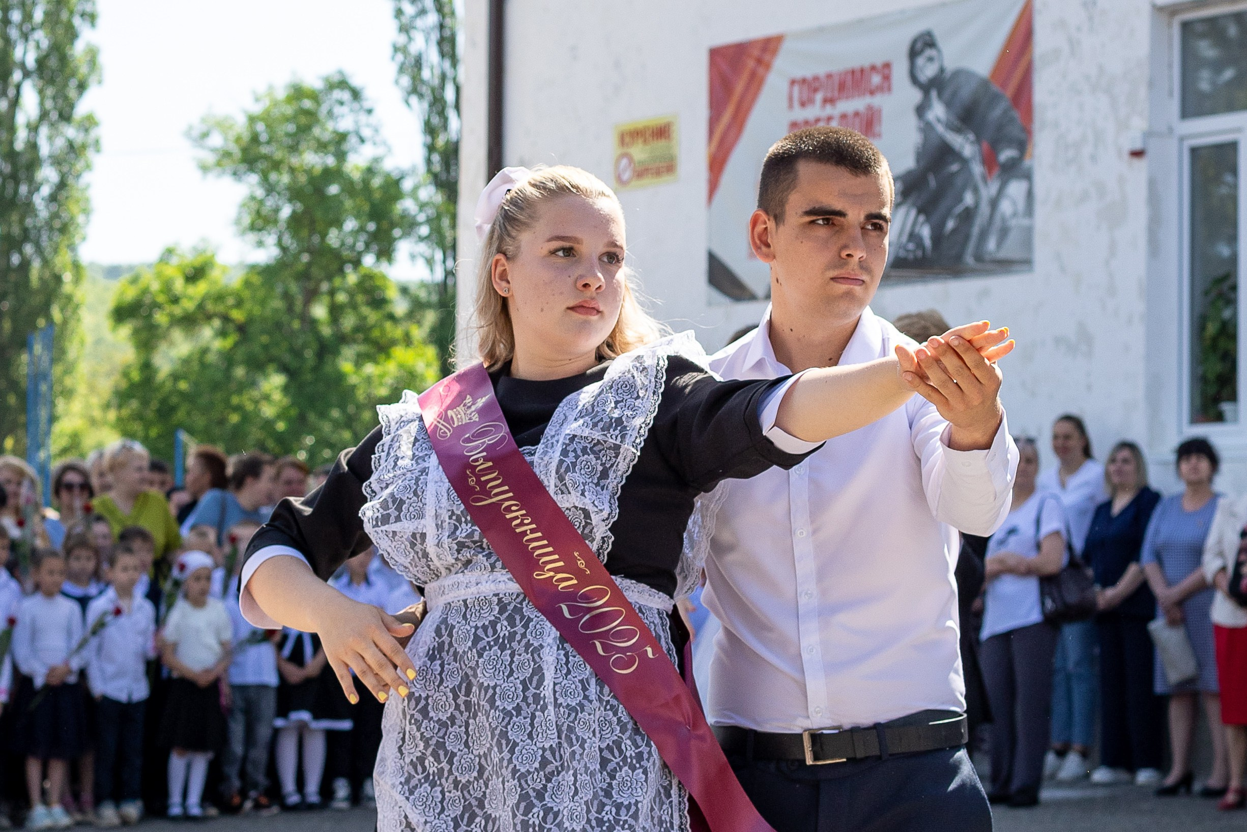 Последний звонок. Выпускные альбомы Майкоп, Краснодар Елена Золотарева