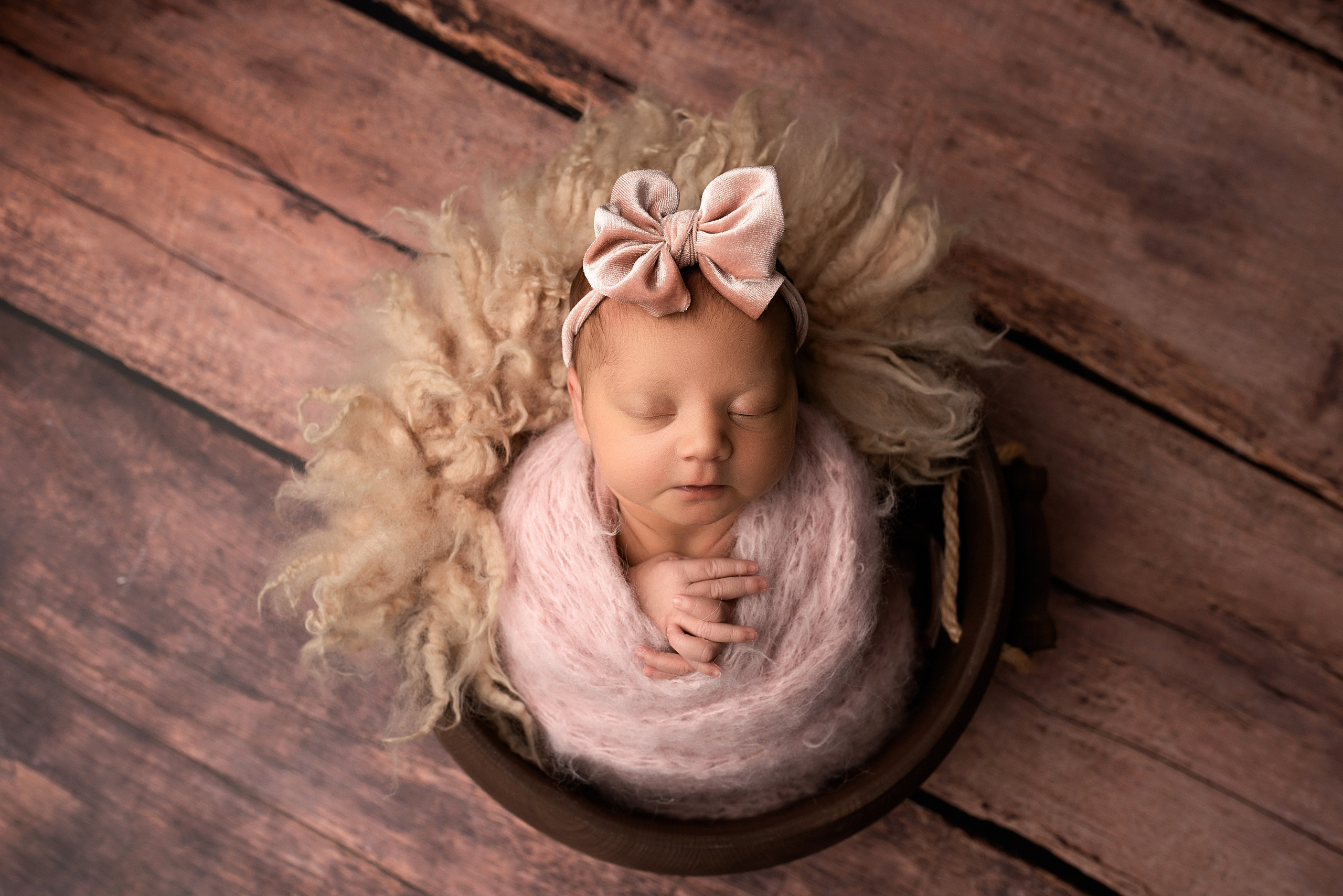 Новорождённые девочки. Детский фотограф новорождённых в Минске Боровик Екатерина