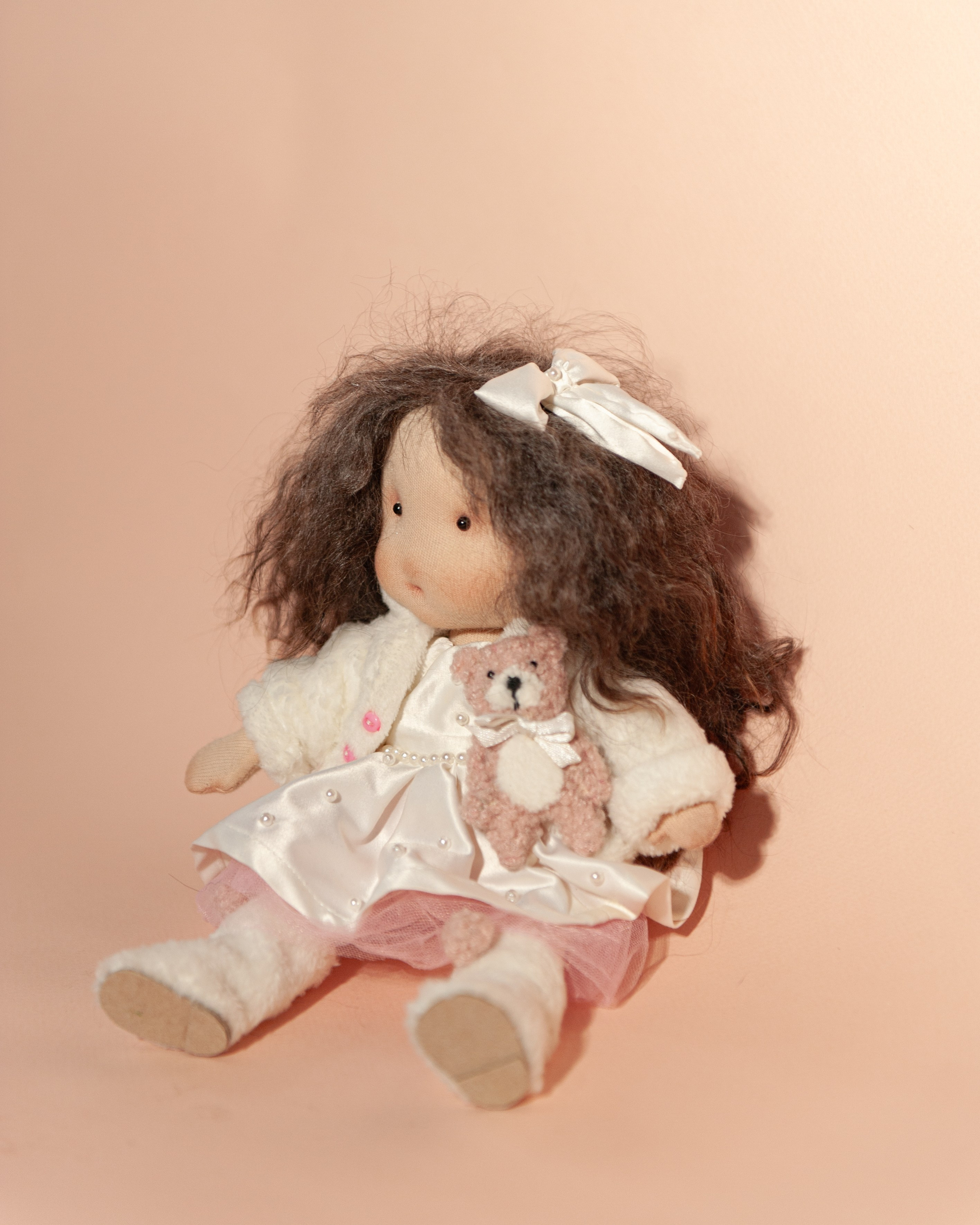 Игрушки и подушки. Предмет искусства