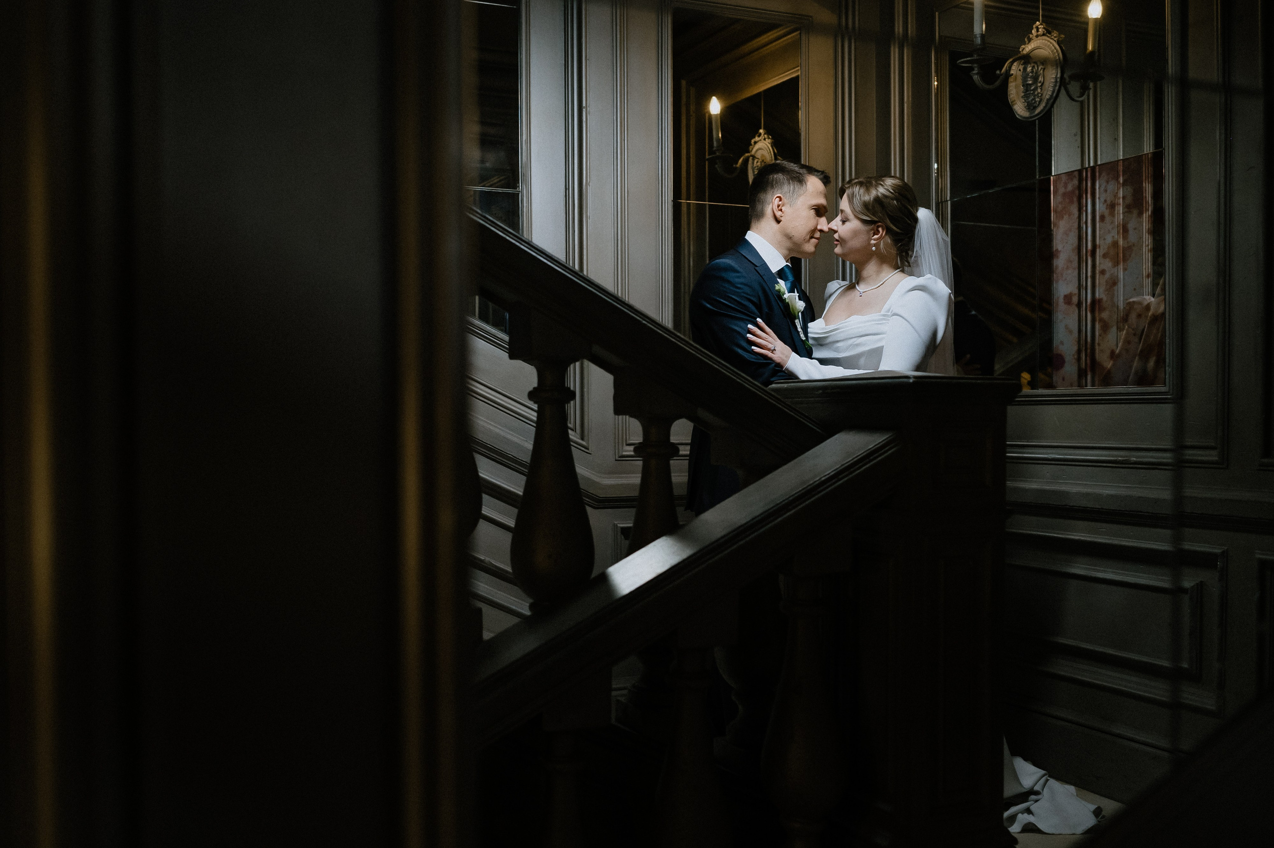 Свадебные сборы и фотосессия в отеле St. Regis. Свадебный фотограф Москва — Сергей и Татьяна