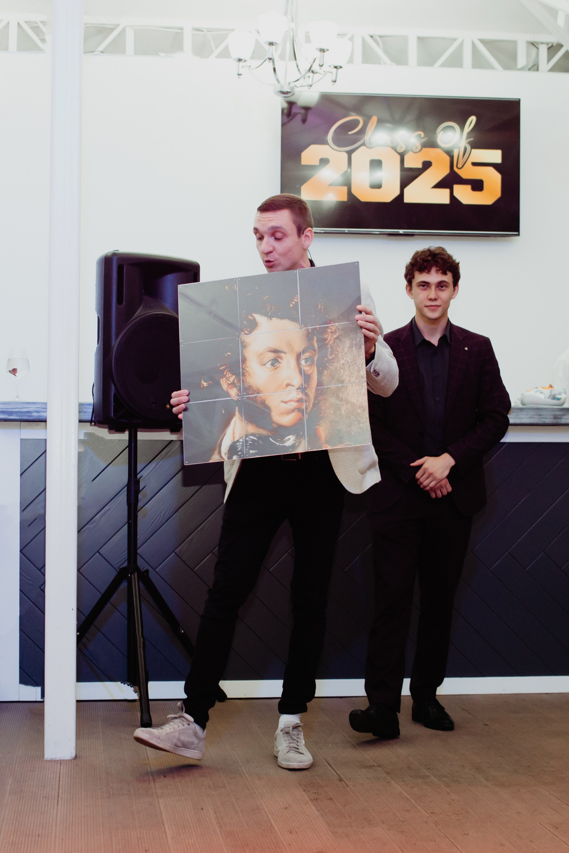 Выпускной 2025 (41 школа) 11 класс. Фотограф в Челябинске Ополихина Анна