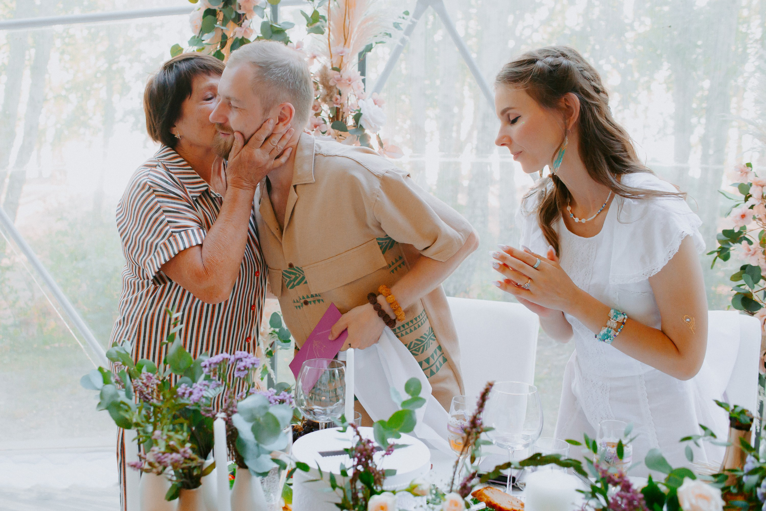 Выездная регистрация и свадебный банкет. Евгения и Илья. Фотограф в Челябинске Ополихина Анна