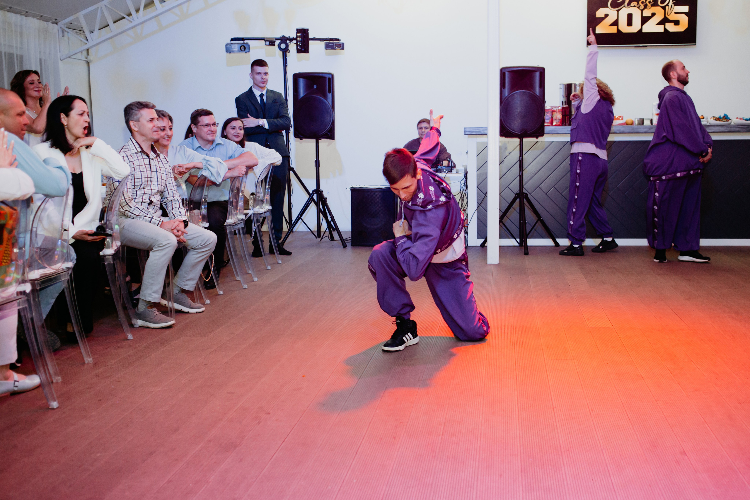 Выпускной 2025 (41 школа) 11 класс. Фотограф в Челябинске Ополихина Анна