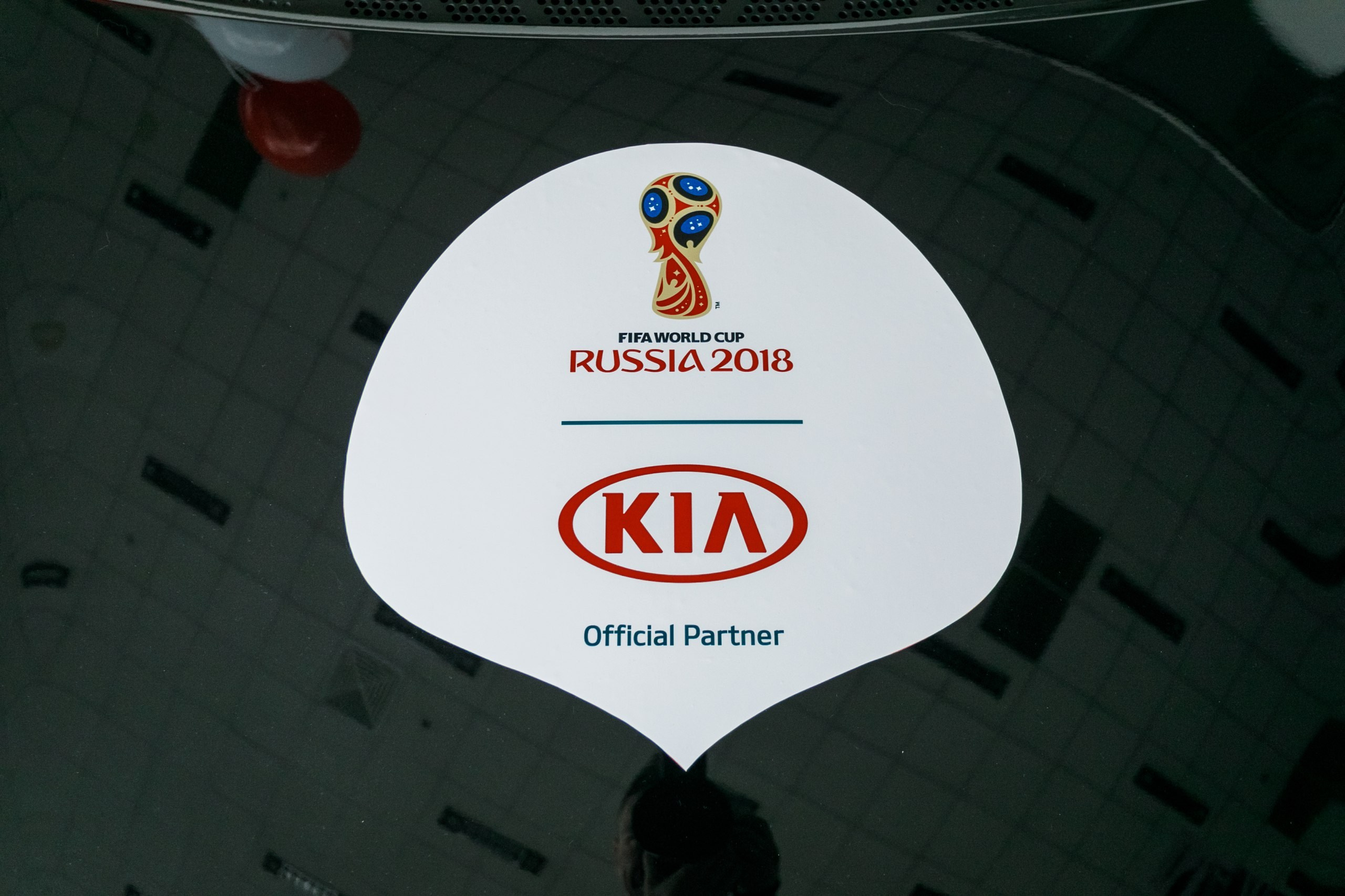 Розыгрыш билетов на ЧМ по футболу FIFA @ Киа Центр. Репортажный фотограф Максим Полянский. Москва, Санкт-Петербург, Красноярск