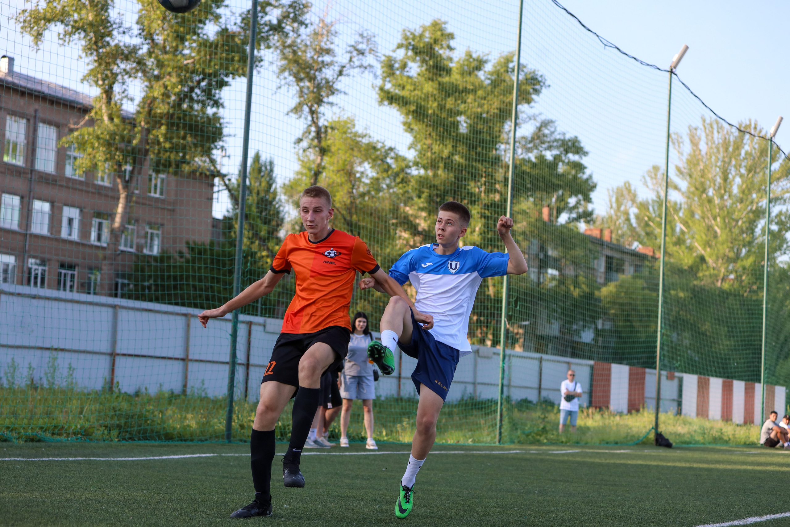 Кинель — Виктория Унион. Чемпионат СФПЛ. Молодежная футбольная лига U-15. Спортивный фотограф в Самаре