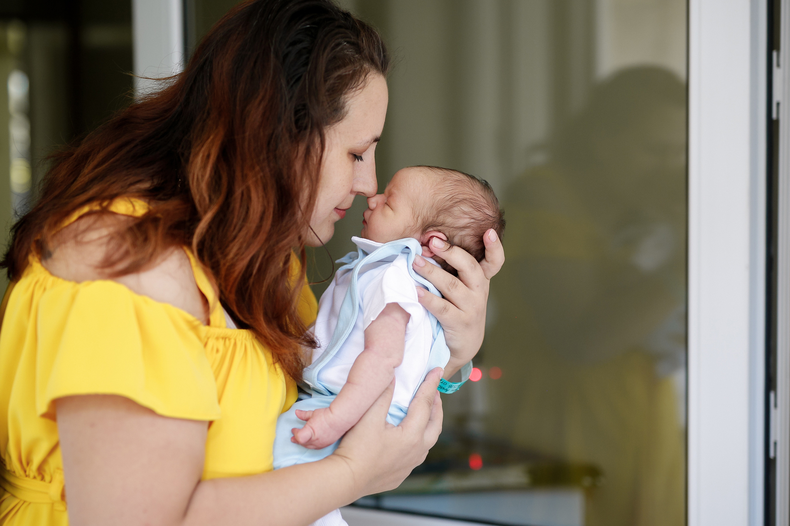 Выписка малыша. НЦАГиП. Отбасылық фотограф Алена Шаталова