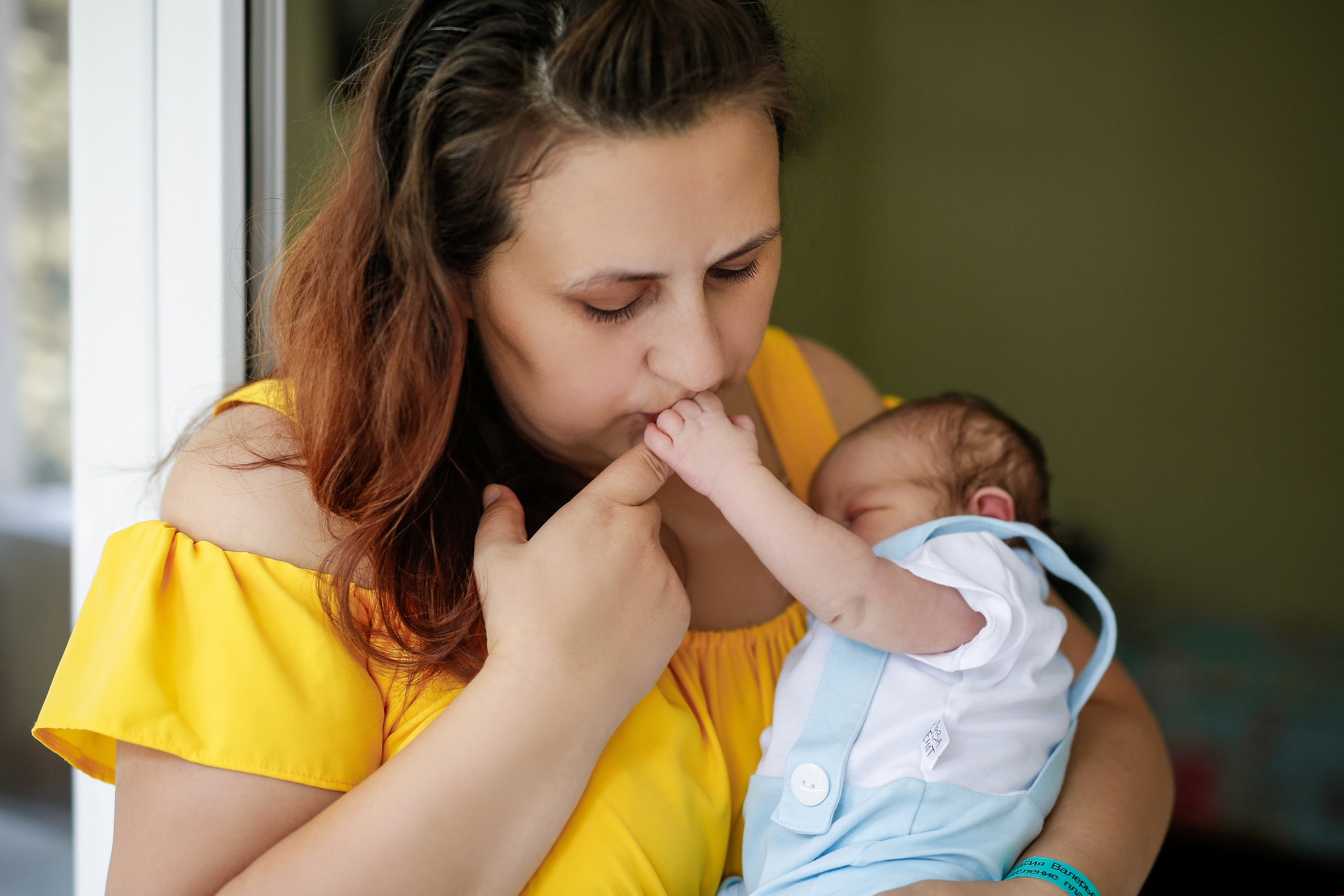 Выписка малыша. НЦАГиП. Отбасылық фотограф Алена Шаталова