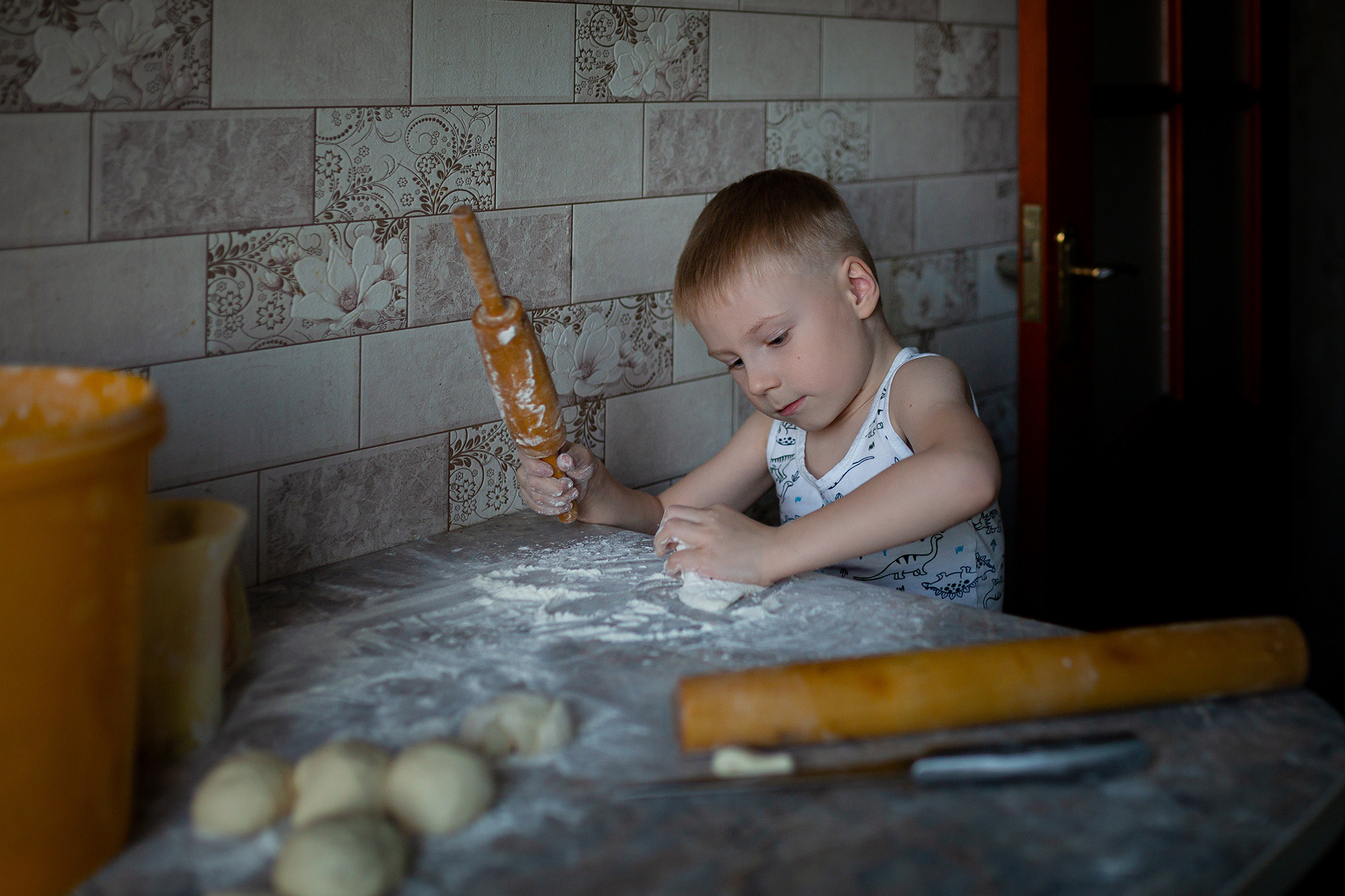 Вечер на кухне. Домашняя съёмка. Семейный фотограф Алёна Шаталова