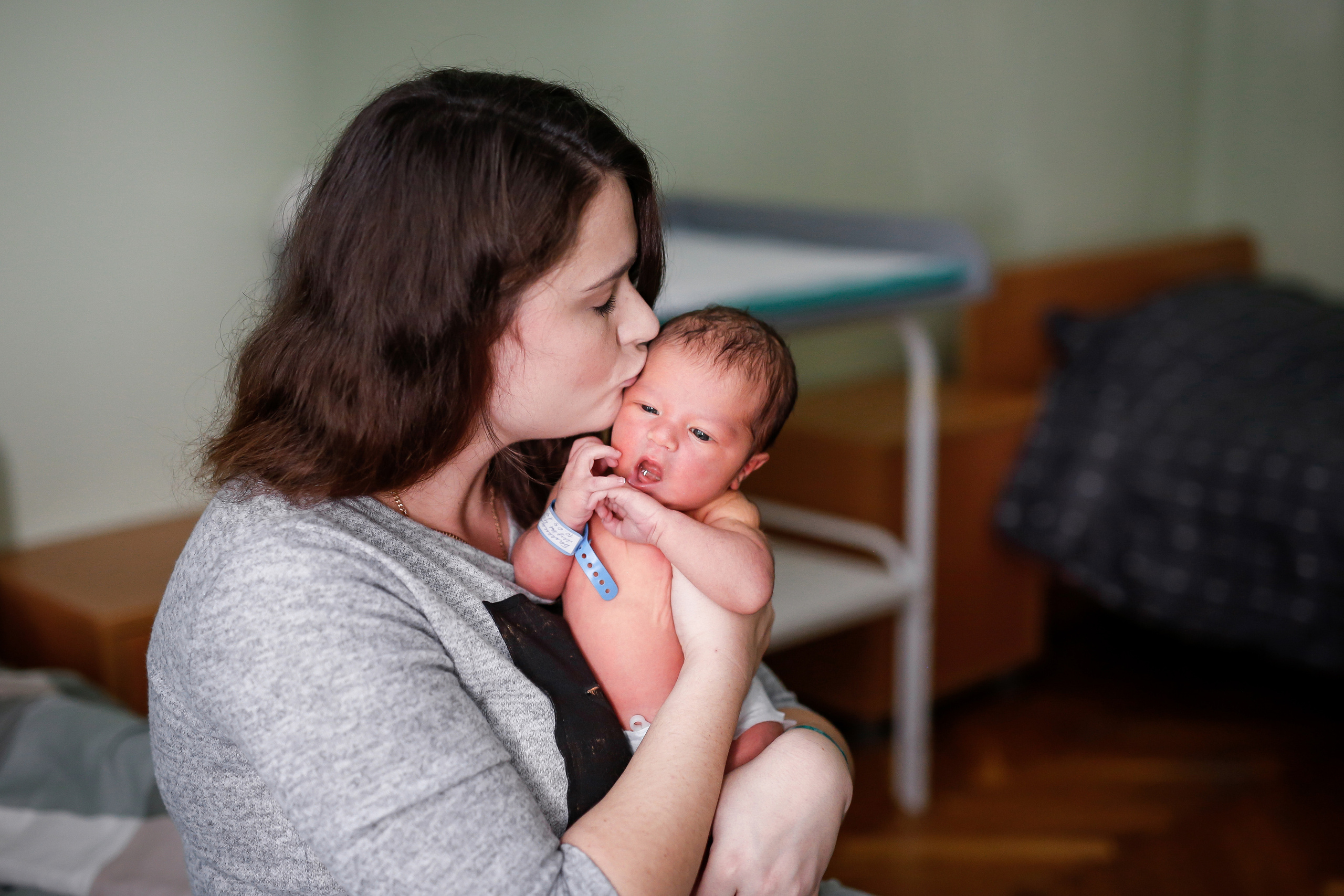 Выписка малыша. НЦАГиП. Отбасылық фотограф Алена Шаталова