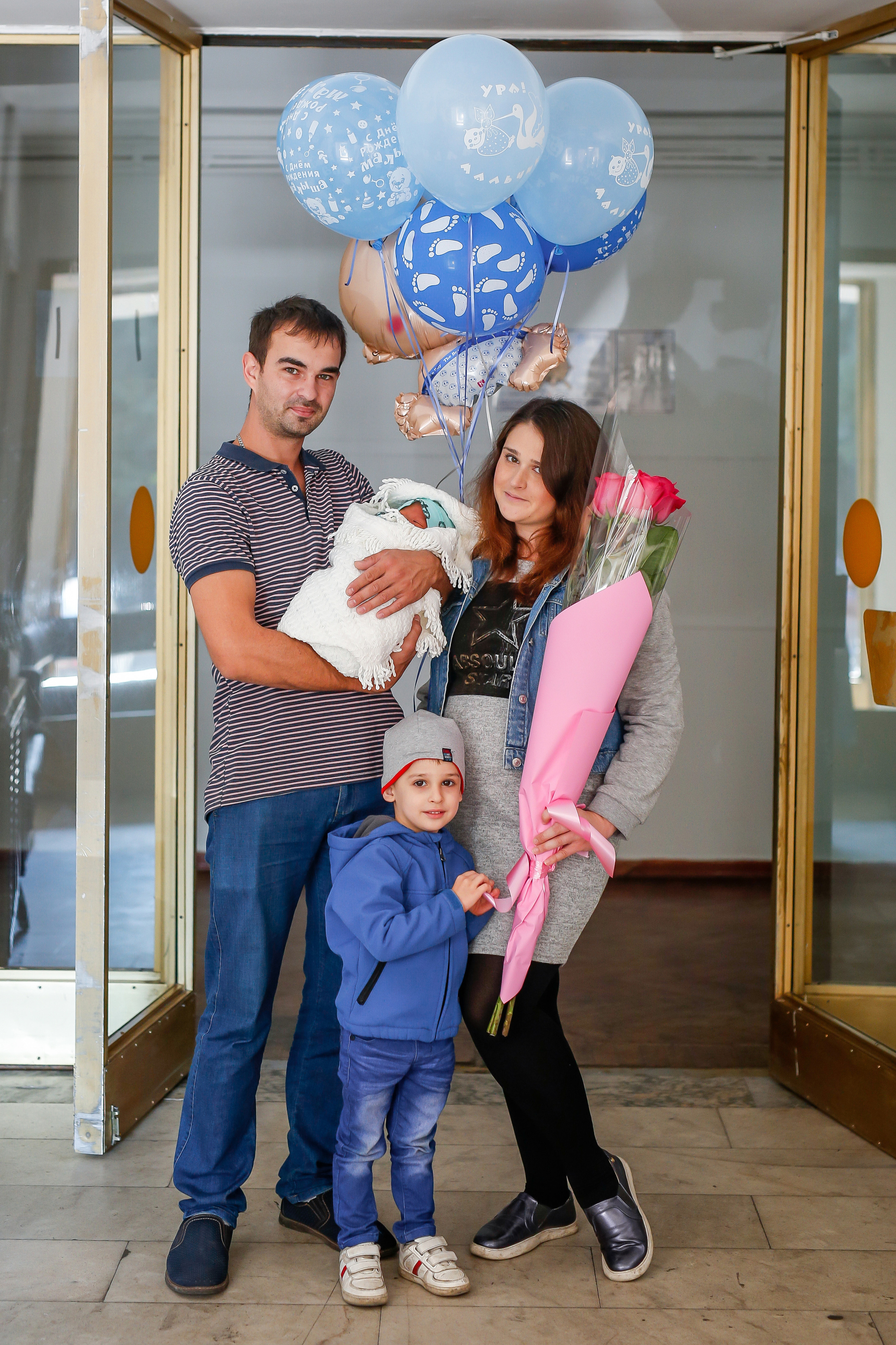 Выписка малыша. НЦАГиП. Отбасылық фотограф Алена Шаталова