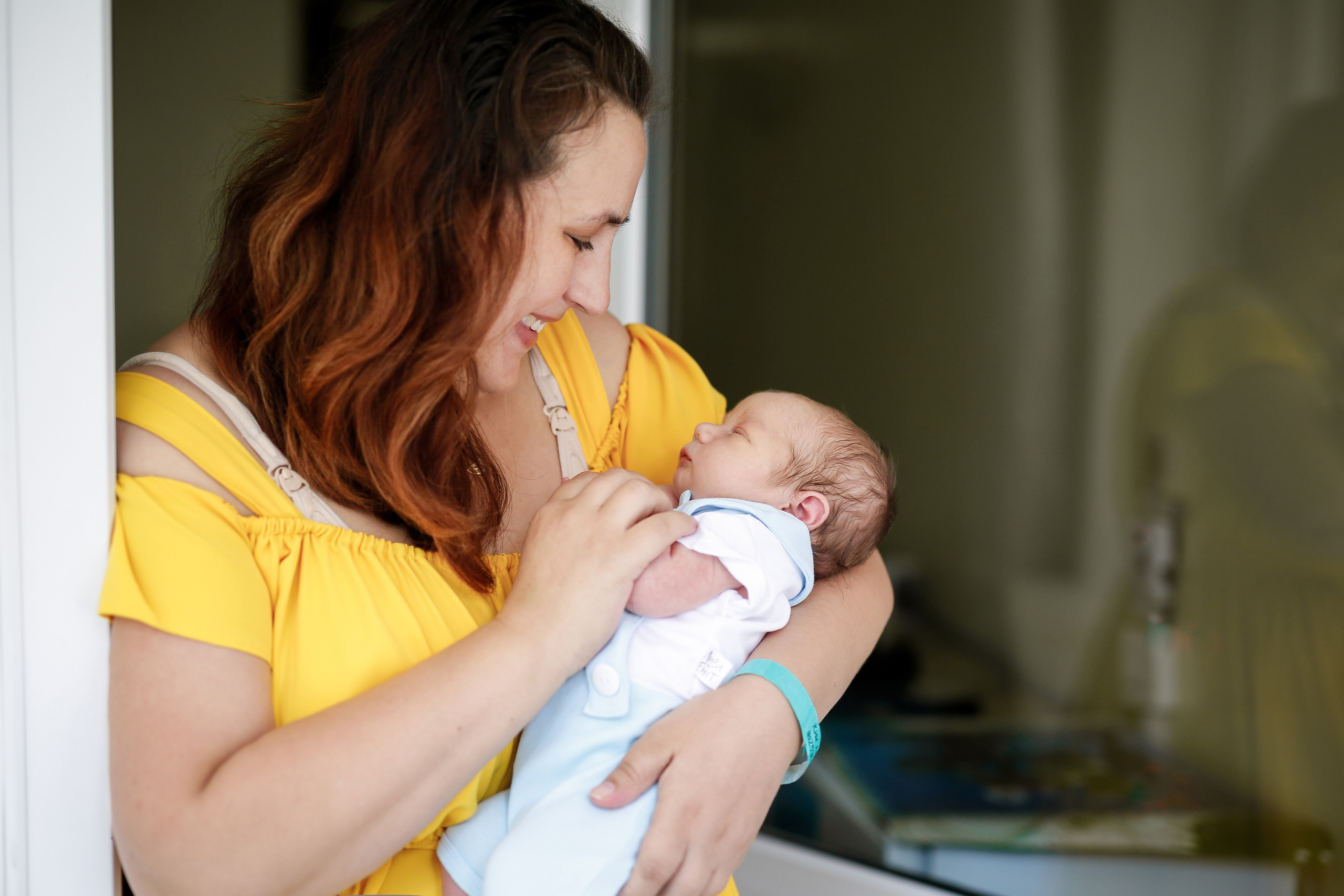 Выписка малыша. НЦАГиП. Отбасылық фотограф Алена Шаталова