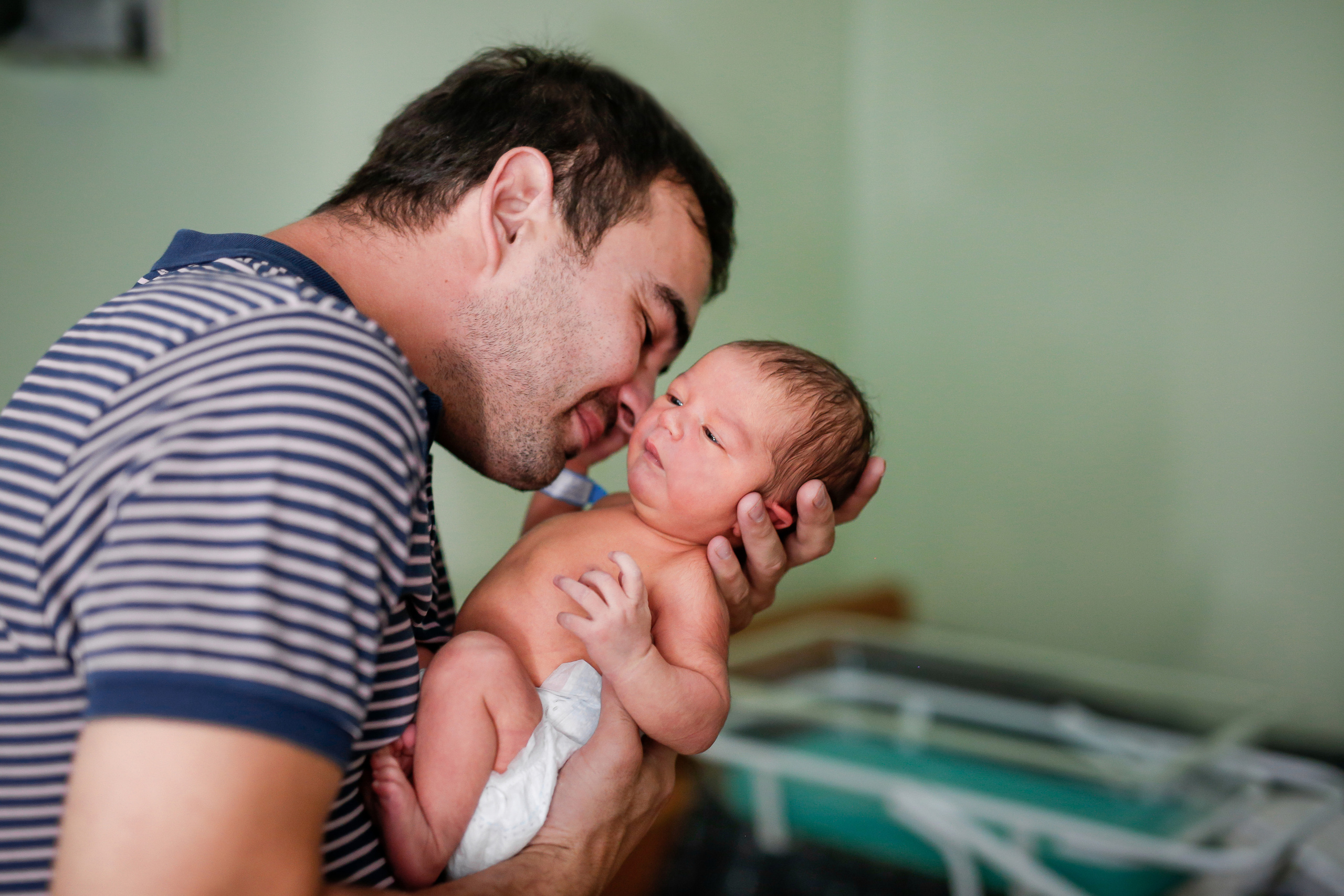 Выписка малыша. НЦАГиП. Отбасылық фотограф Алена Шаталова