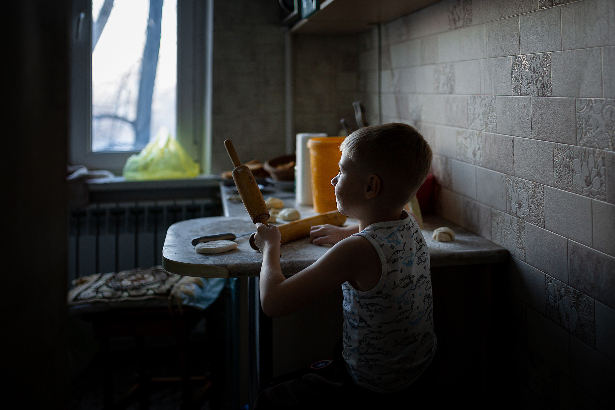 Вечер на кухне. Домашняя съёмка. Семейный фотограф Алёна Шаталова