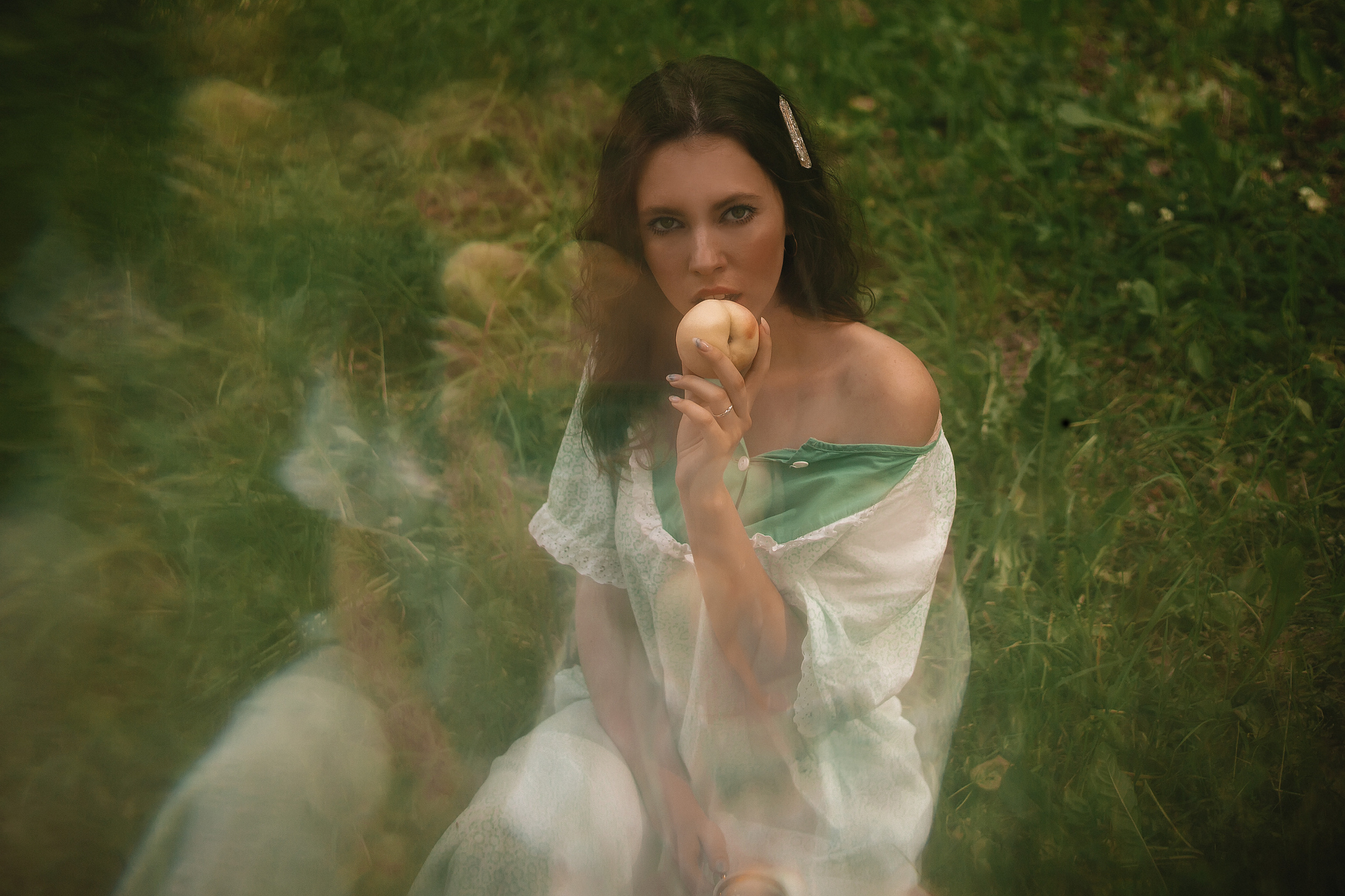 Девочка с персиками. Свадебный и портретный фотограф Анастасия Казакова Санкт-Петербург