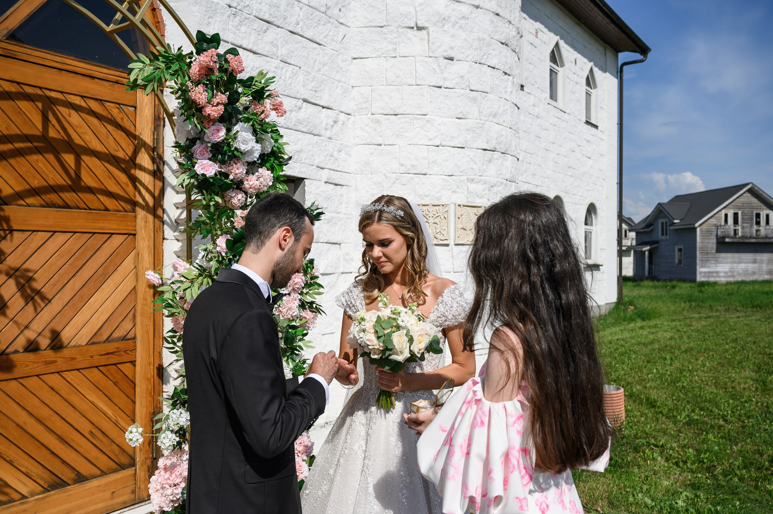 Свадьба шатер Город мастеров — Русская сказка. Свадебный фотограф Москва Юрий Кульман