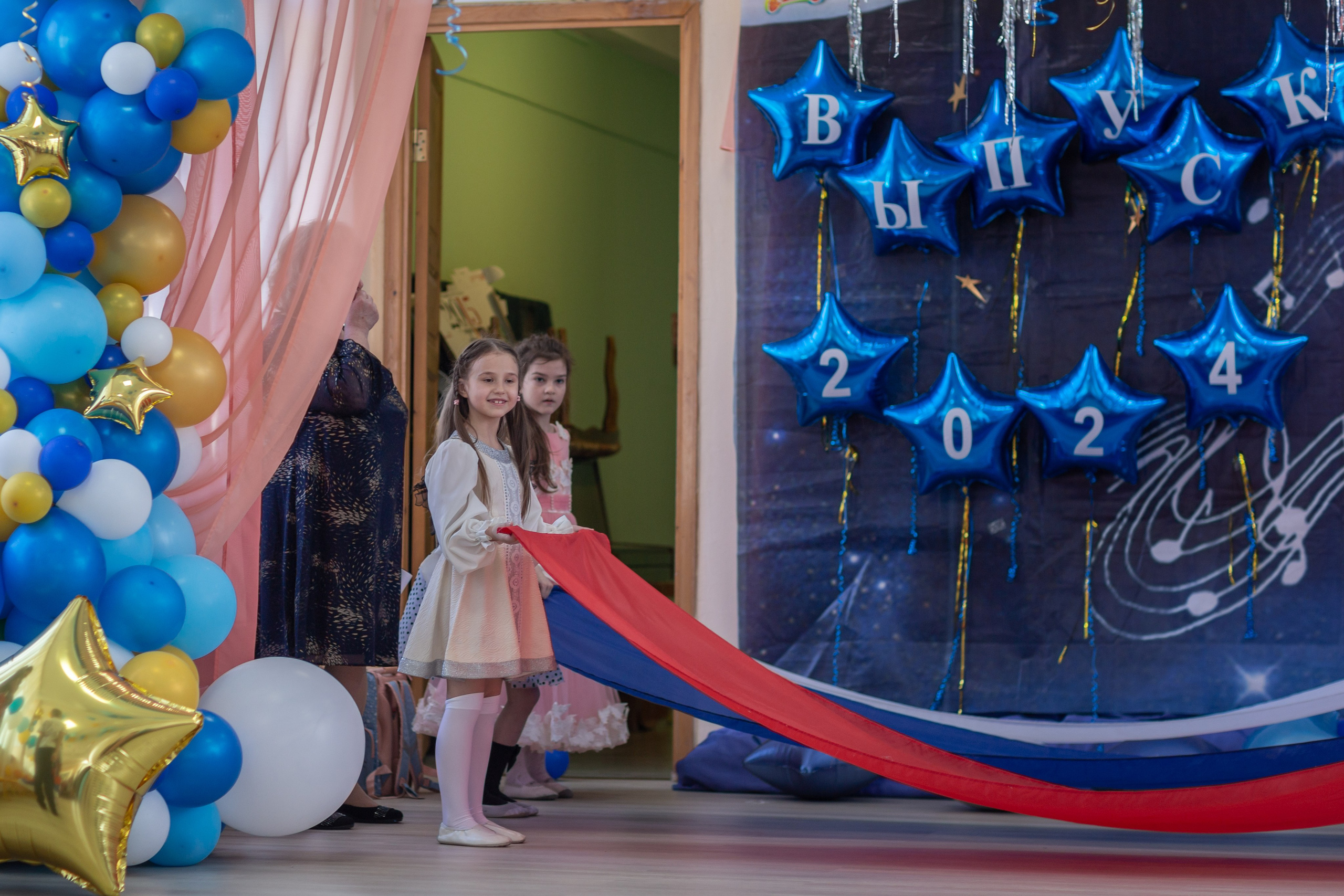 Выпускной ДС № 69_2024 год. Семейный фотограф в Санкт-Петербурге