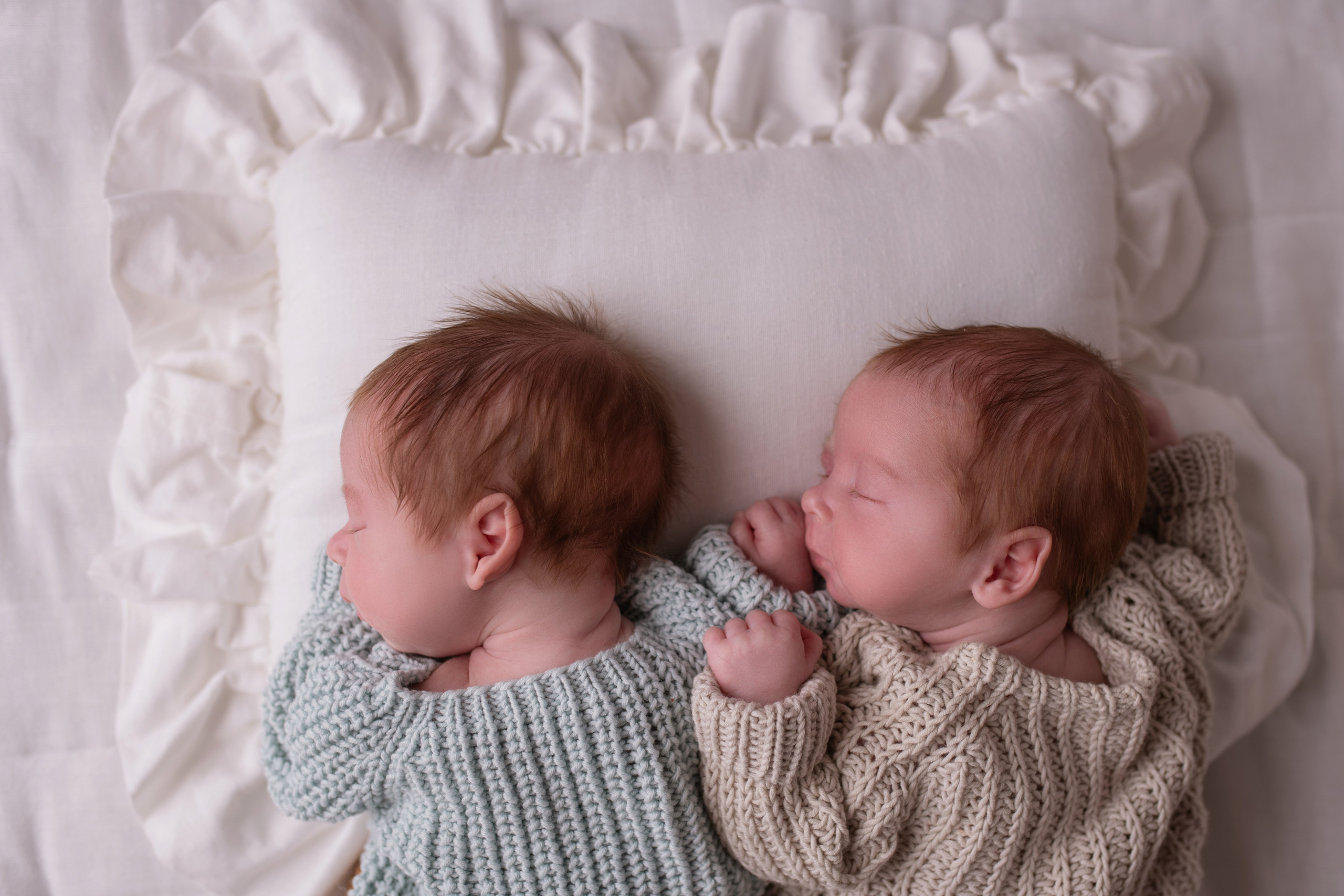 Ярослав и Владислав. Кобякова Мария. Фотограф новорождённых и детей до года город ИРКУТСК