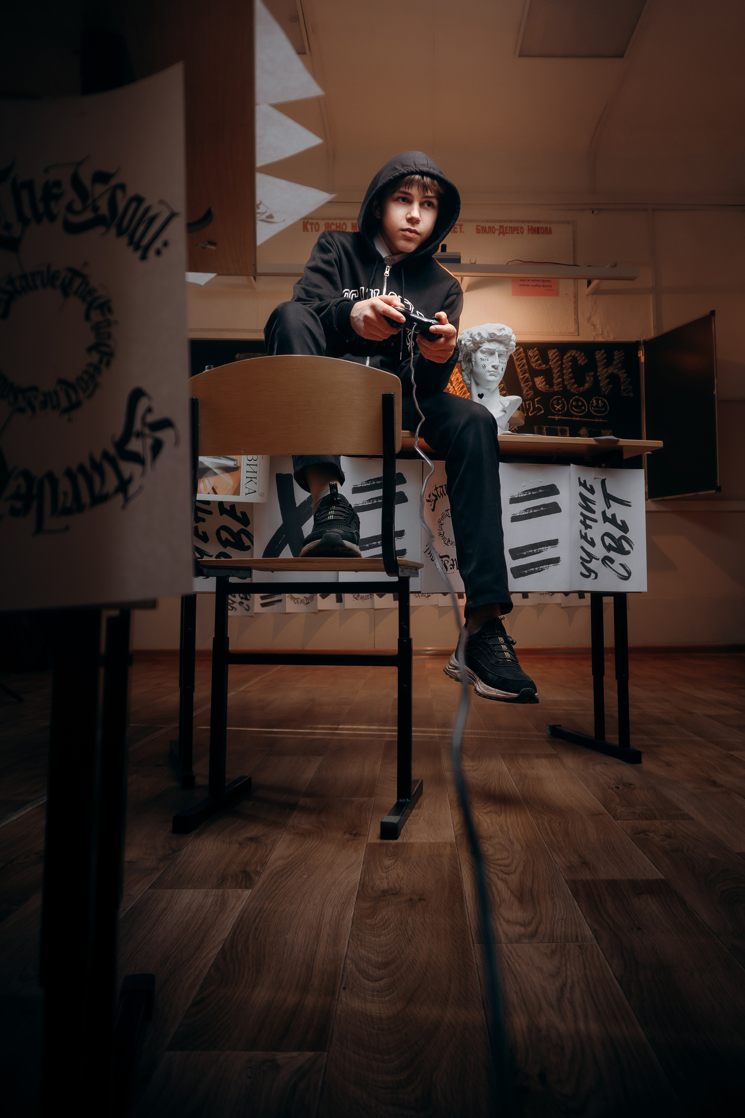 Профессиональная школьная фотография и создание выпускных альбомов в Хабаровске. Современные, яркие и запоминающиеся фотографии для школьников. Уникальный дизайн обложек выпускных книг, которые станут настоящей памятью о школьных годах. Закажите качественные фото и стильные альбомы для выпускников в Хабаровске. Нажмите заказать Выпускные Альбомы ( Дипломы ) в Хабаровске и мы свяжемся свами.