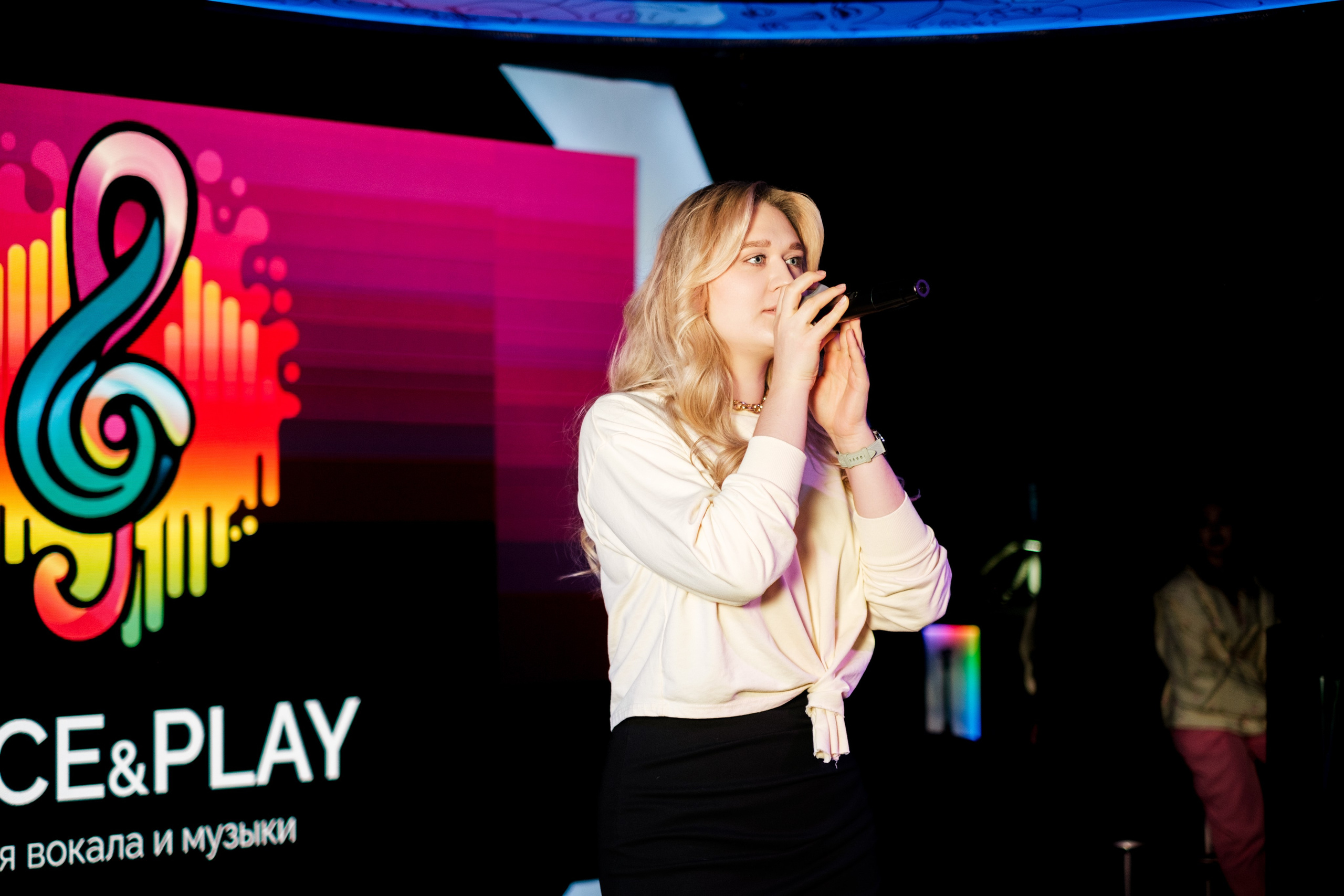 Voice&Play | караоке-бар ГОСТИ. Свадебный и репортажной фотограф Денис Ожигин в Краснодаре и Краснодарском крае