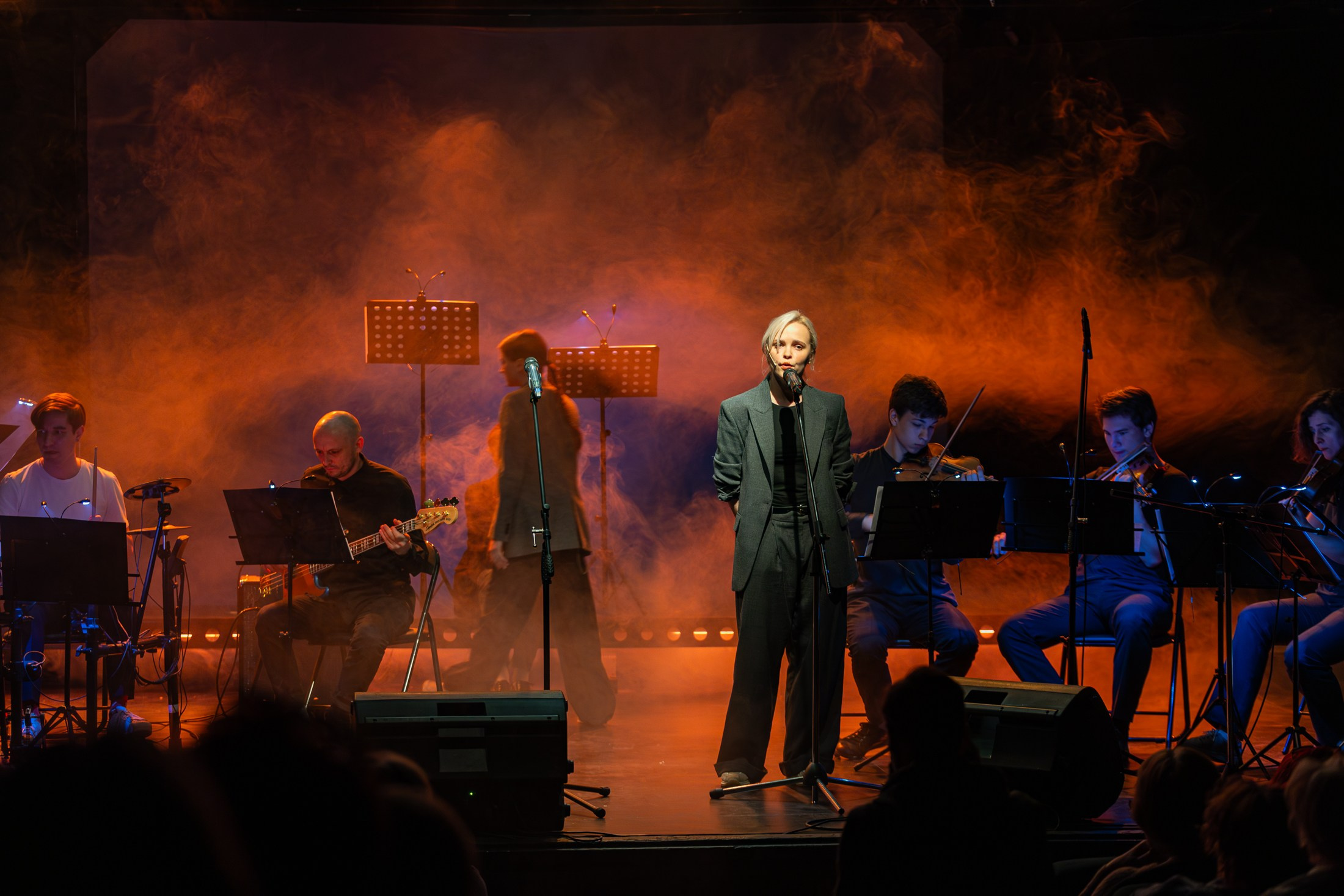 Театр Старый дом «И снова май». Фотограф Александр Поздняков  Новосибирск