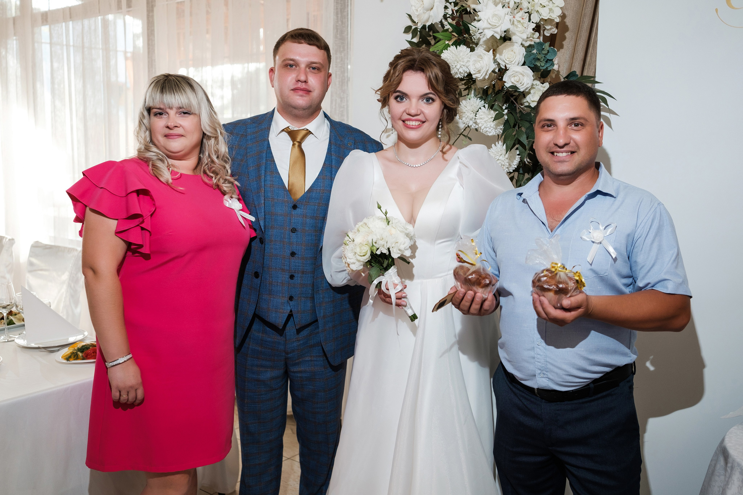 Виктор и Анна. Свадебный фотограф | репортаж | праздники | крещение