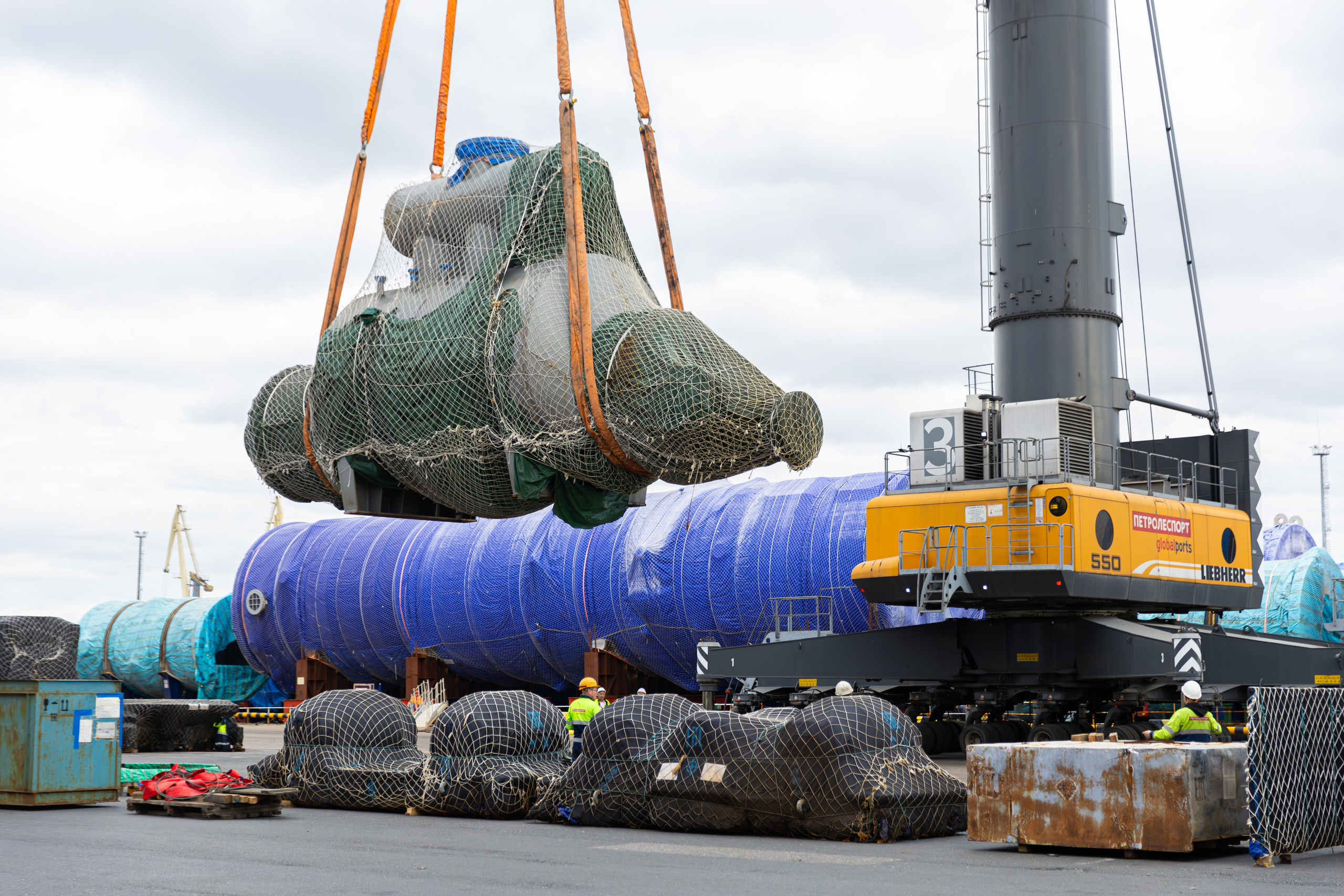Разгрузка в порту. Снимаю съемки