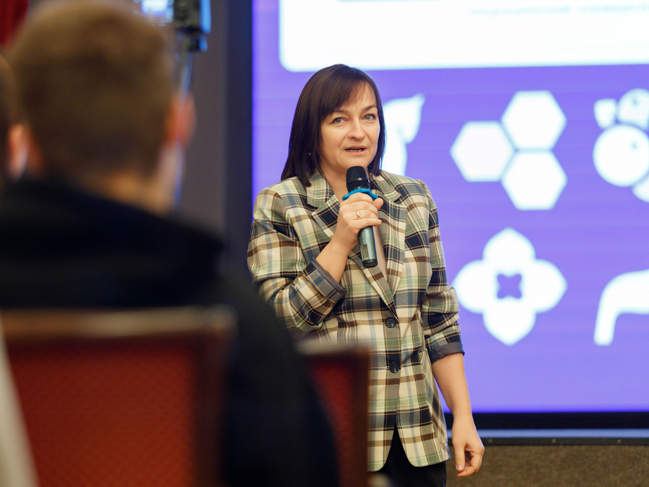 Сессия с профессорами. Дом Учёных 25.10.25. Репортажный фотограф в Новосибирске Алена Помазунова