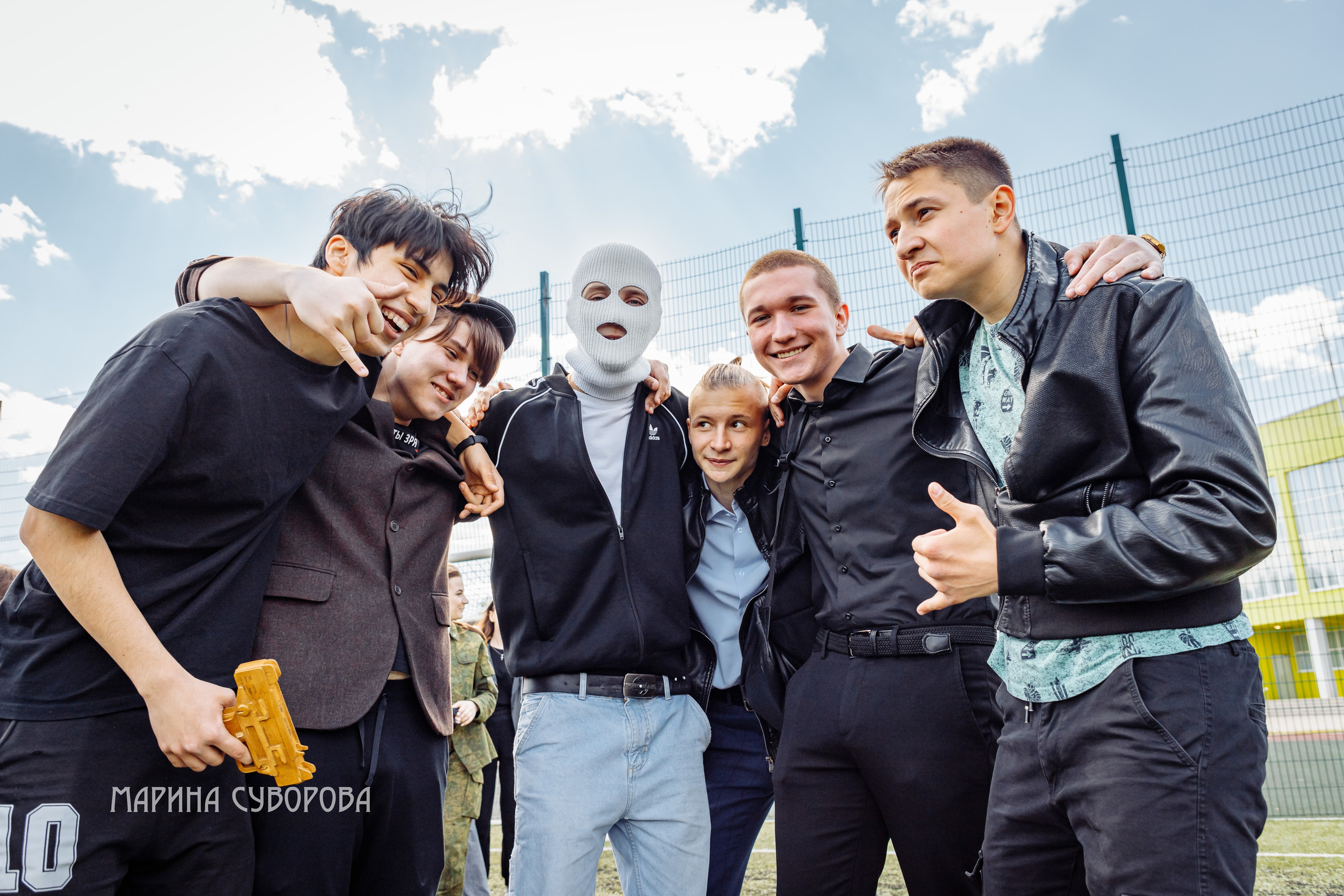 Фото выпуск 11 класс. Свадебный фотограф Марина Суворова и видеооператор Олег Петров