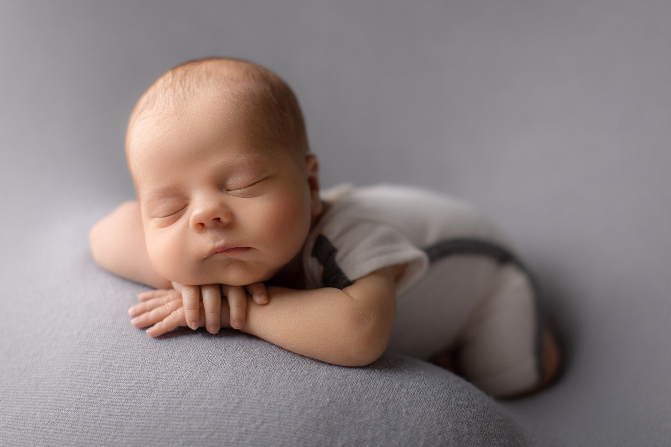 Gray. Фотограф новорожденных, семейный фотограф в Санкт-Петербурге