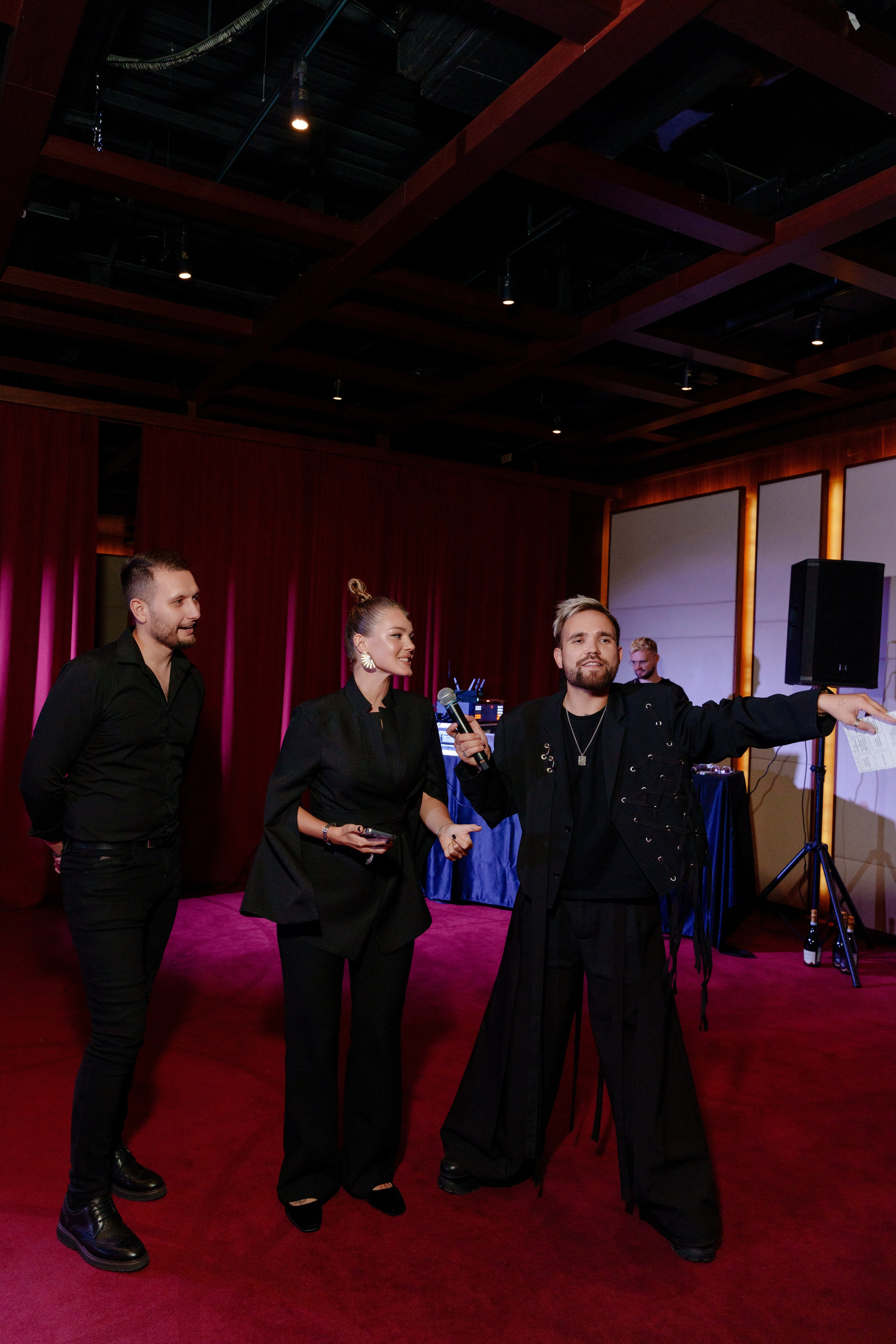 Репортажный фотограф на день рождения в ресторане KAI. Репортажный фотограф Москва Сергей Дружинин