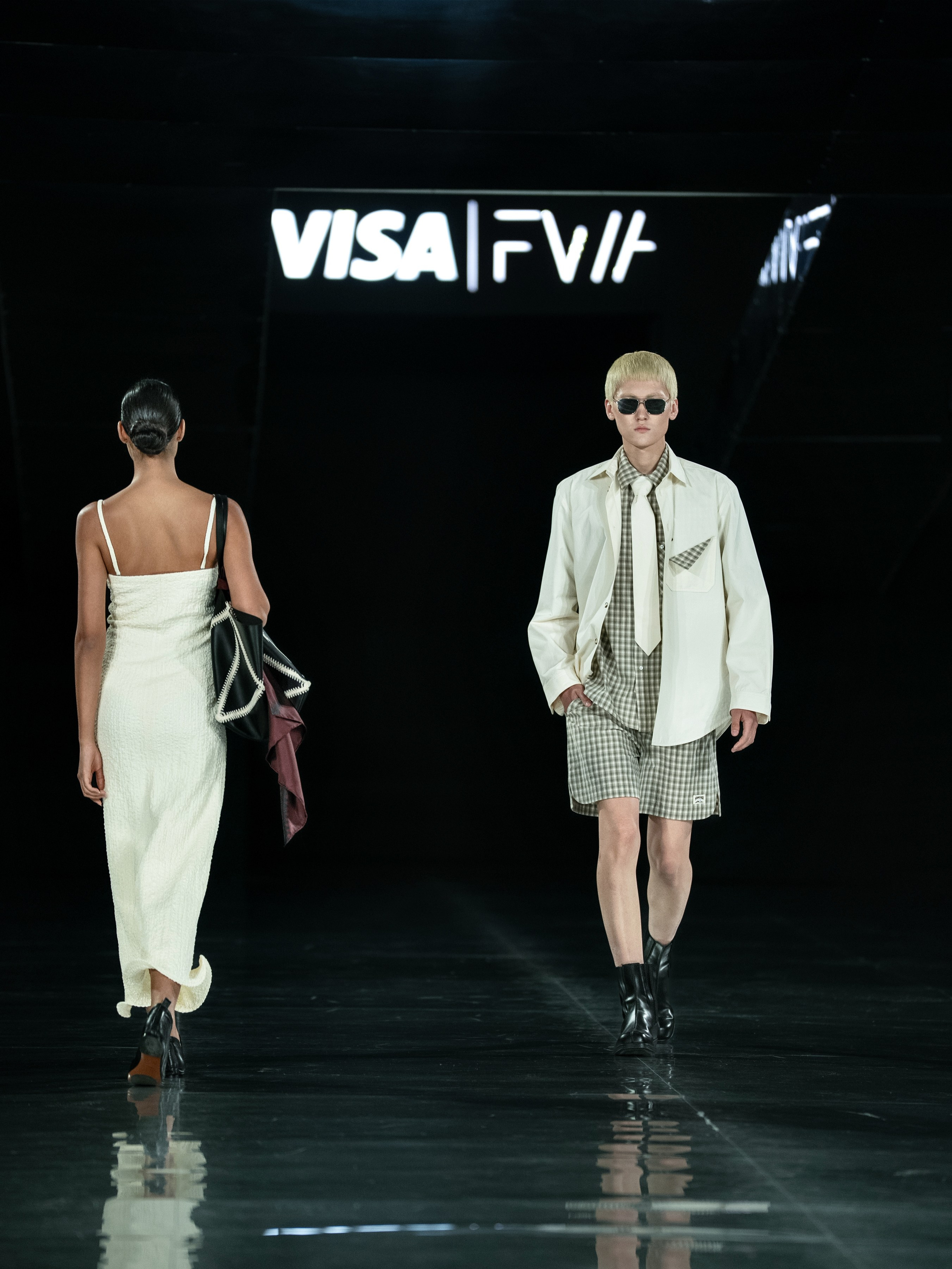Visa Fashion Week Nanushka. Сайт Алматинского НЮ АРТ, будуар и фэшн фотографа Дениса Карпенко