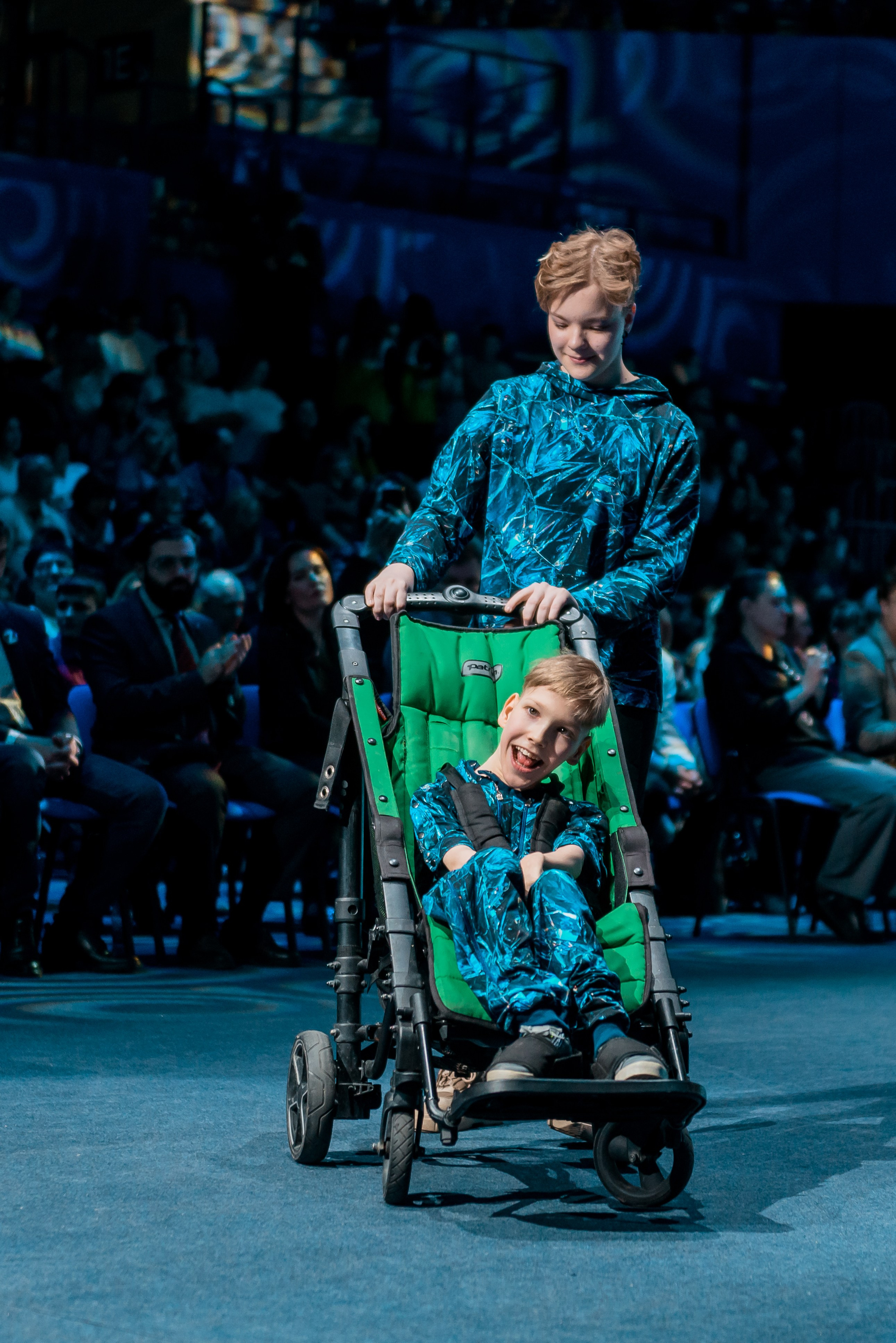 На Крыльях в Ледовом Дворце 2023. Детский фотограф, семейный фотограф и репортажи в Кемерово