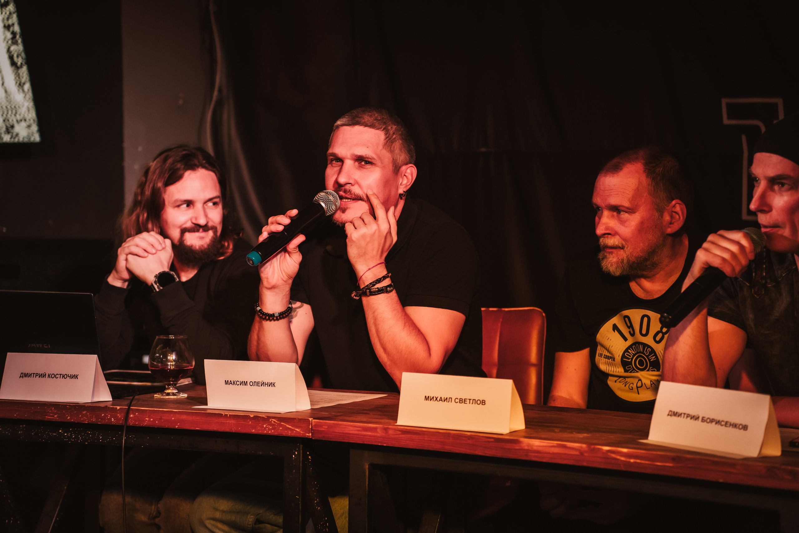 Предпрослушиание Черный Обелиск. Репортажный фотограф Анастасия Рубцова