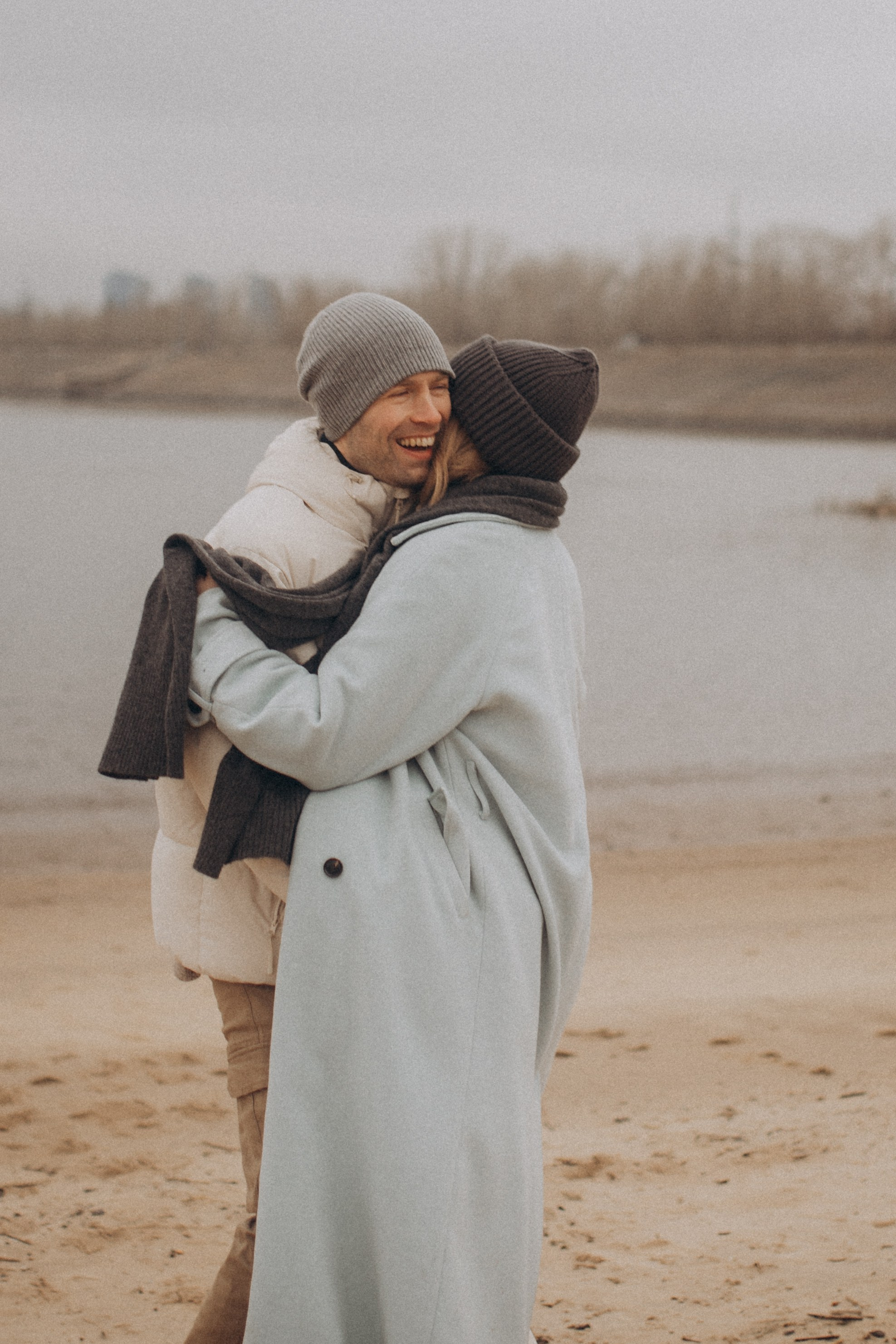 Осенний пляж. Свадебный фотограф Казань