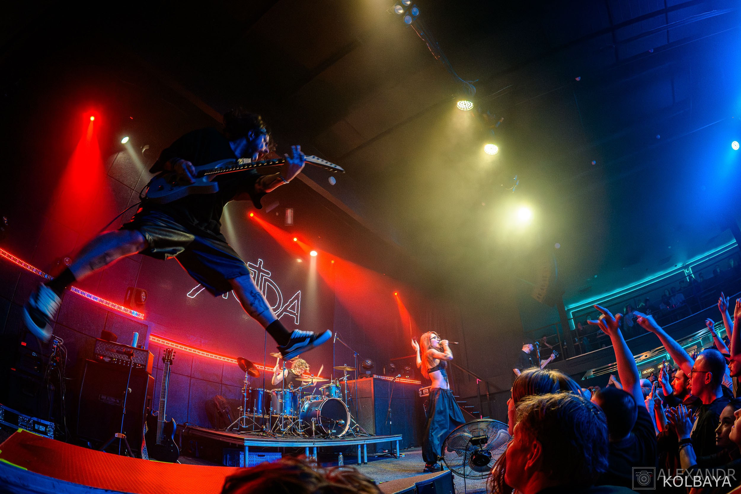 Фоторепортаж с концерта группы АСТРА в клубе СВОБОДА. Концертный и театральный репортажный фотограф в Москве Александр Колбая