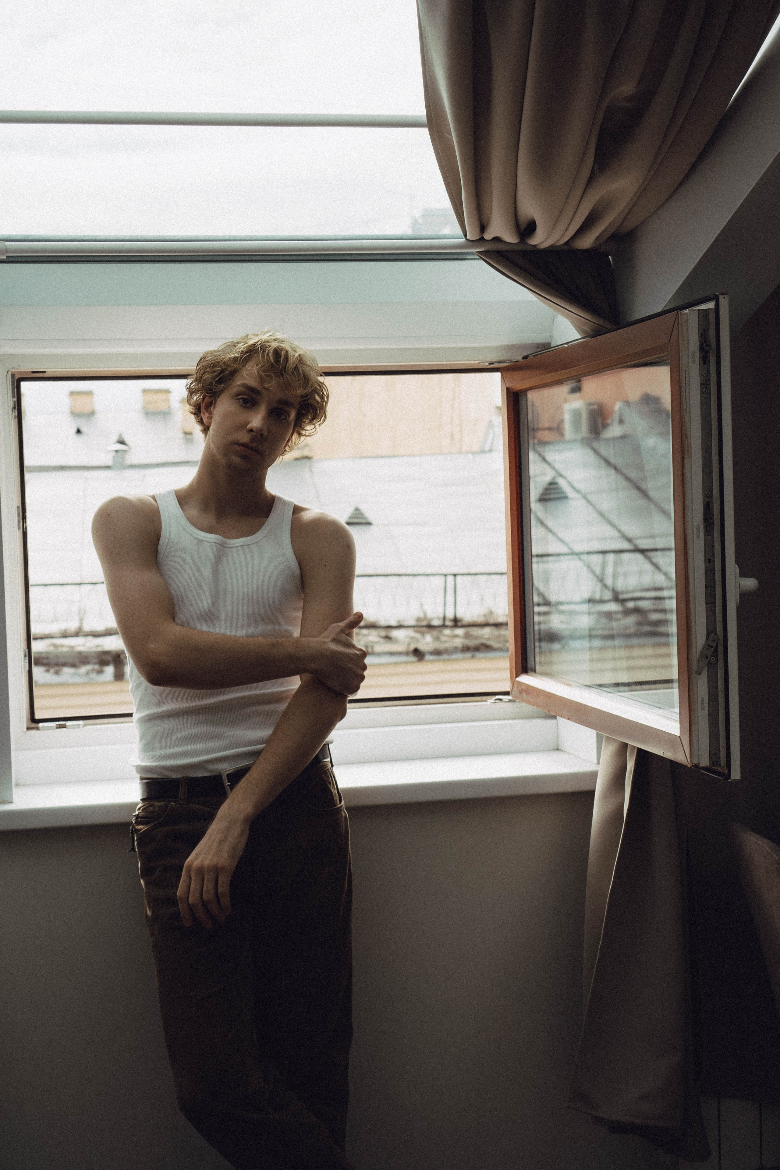 СВАДЕБНАЯ СЬЕМКА В ОТЕЛЕ. СБОРЫ ЖЕНИХА И НЕВЕСТЫ И ТАКЖЕ ТОР И ПОДГОТОВКА К ПРОГУЛКЕ. Профессиональный фотограф, Санкт-Петербург — Виктория Богомолова