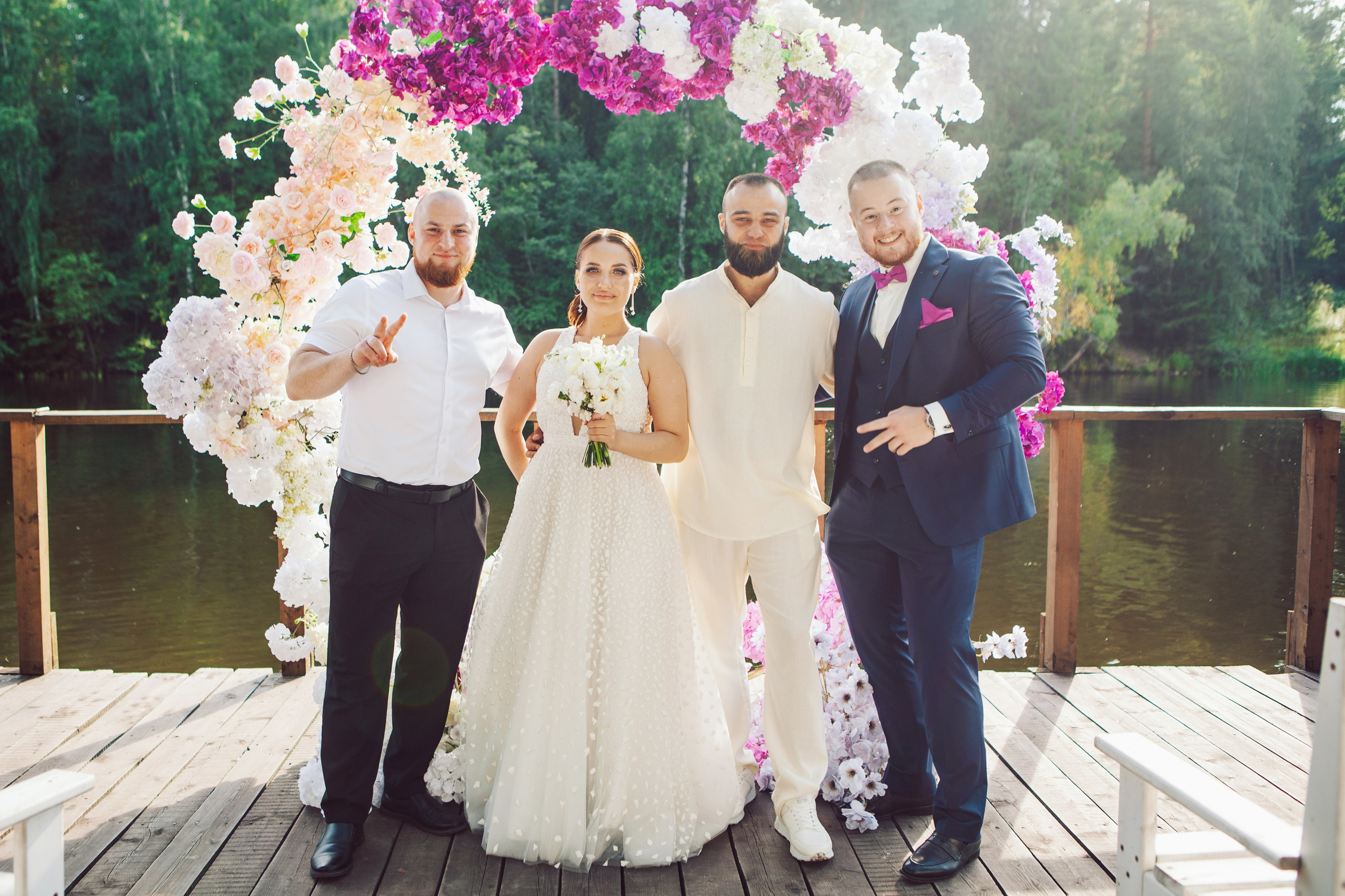 Свадебная фотосессия в отеле hartwell hotel и на патриарших прудах. Фотограф Ольга Ефремова