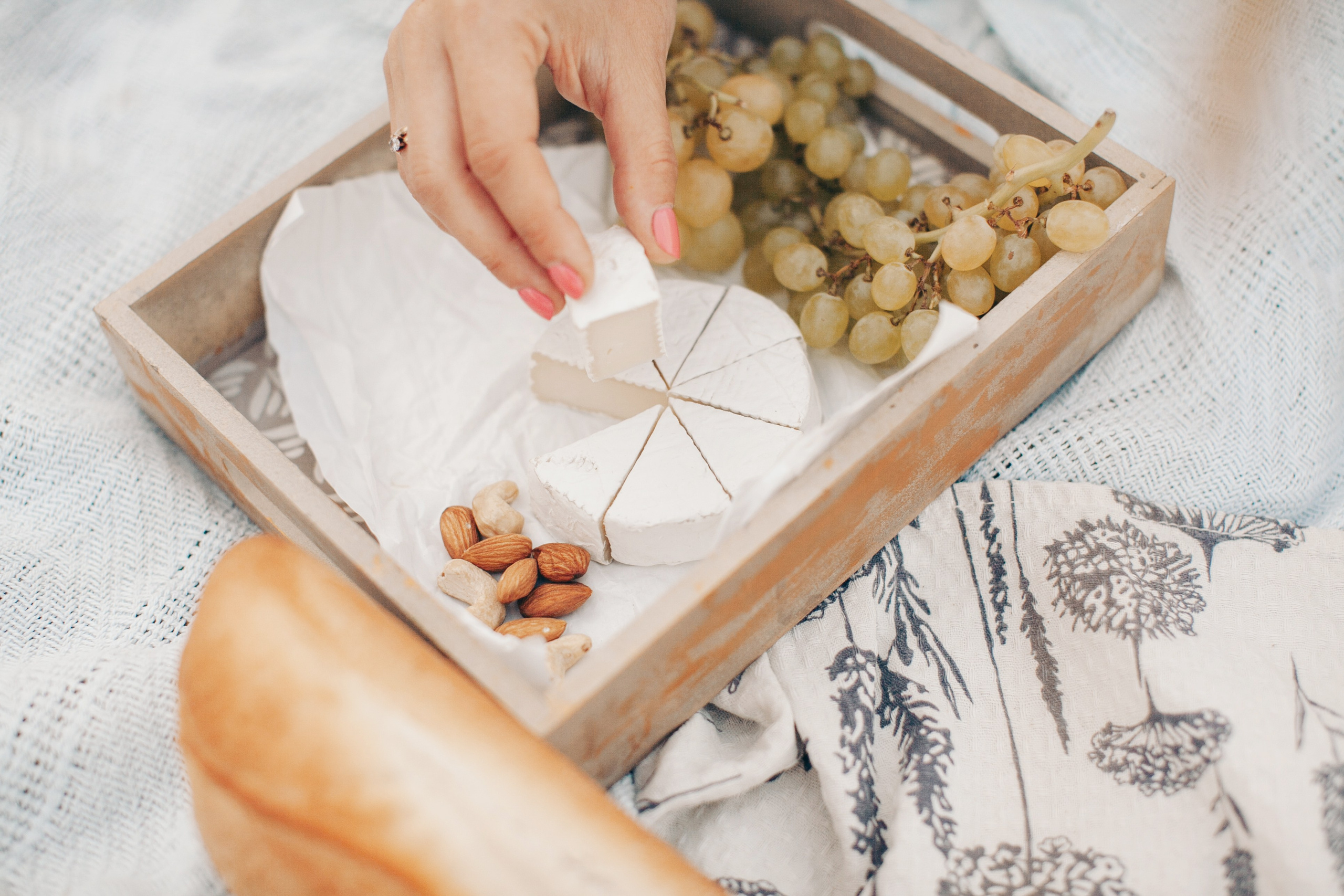 Семейная фотосессия в поле на закате. Фотограф Ольга Ефремова