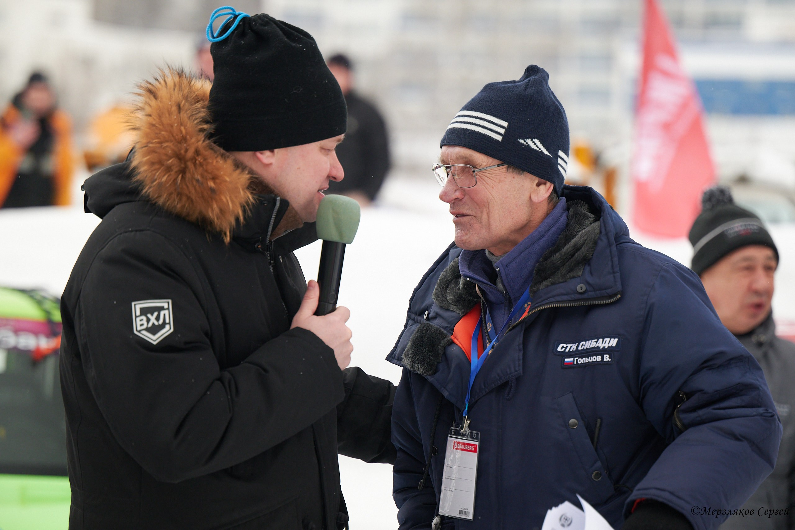 Трековые автогонки на льду Чемпионат России. Спортивный репортажный фотограф в Ижевске Сергей Мерзляков