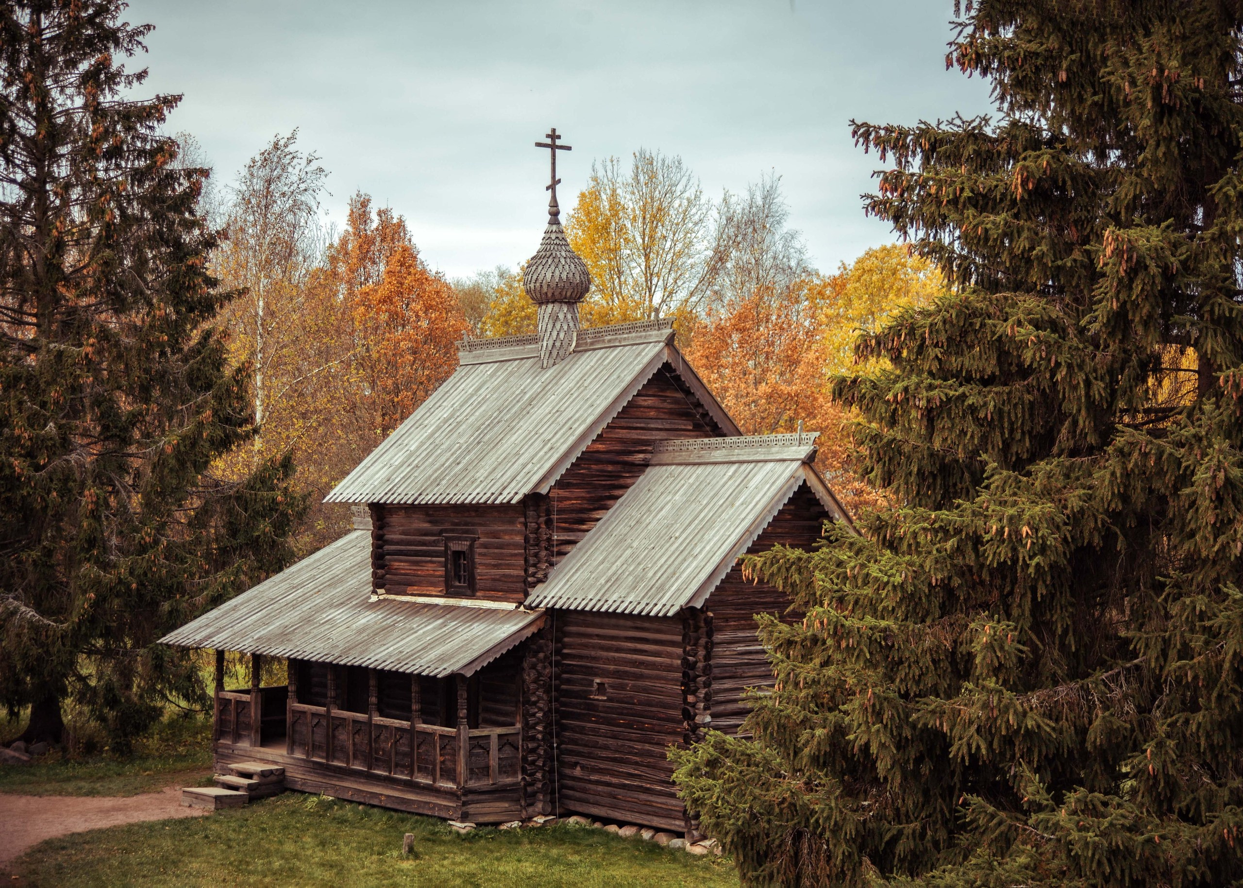 Деревянное зодчество (г. Москва Библиотека им. И.В. Тургенева). Семейный и детский фотограф в Москве Ольга Кривенцова