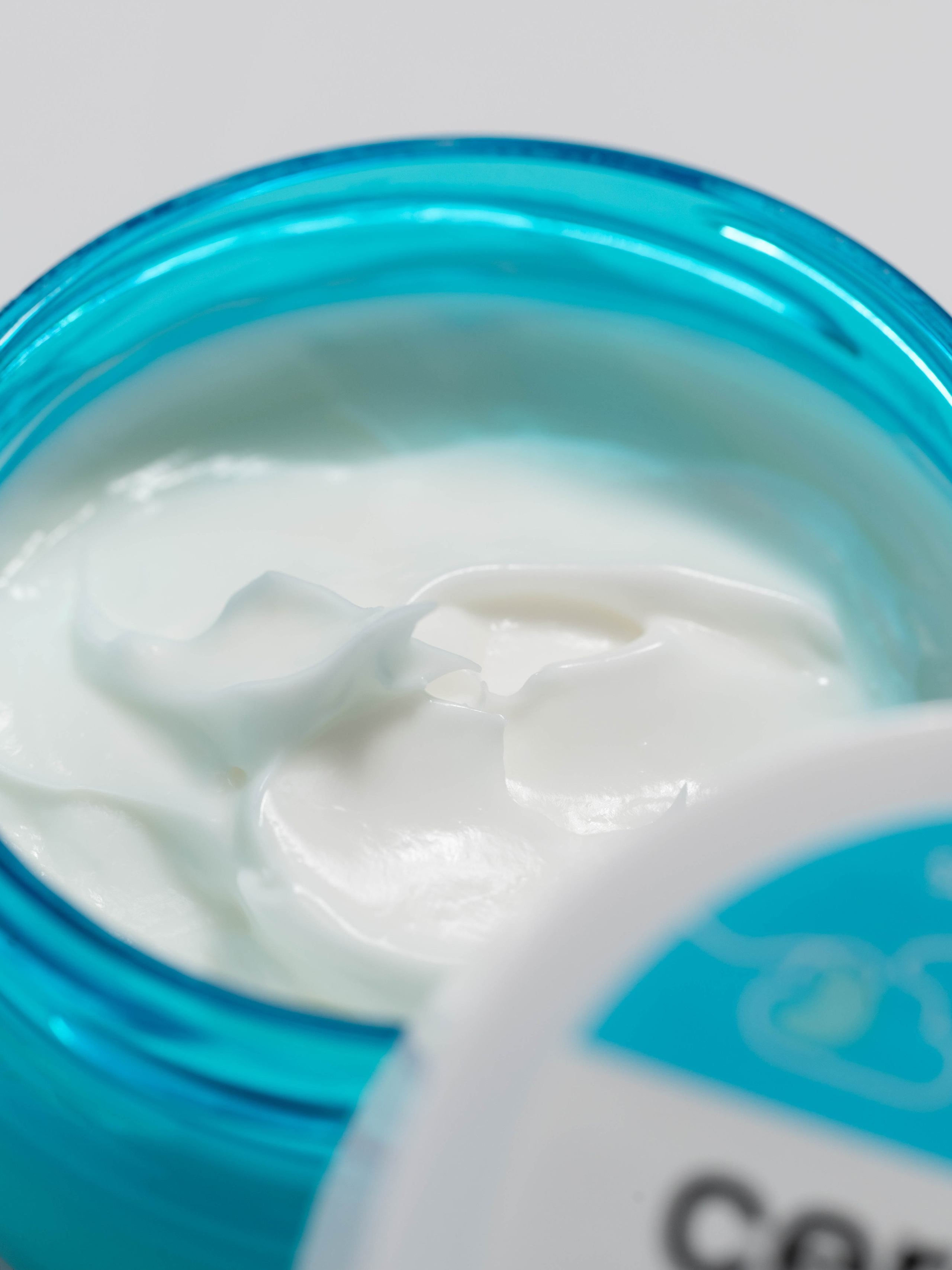 Ceramed. Каустика — предметная фотостудия для брендов