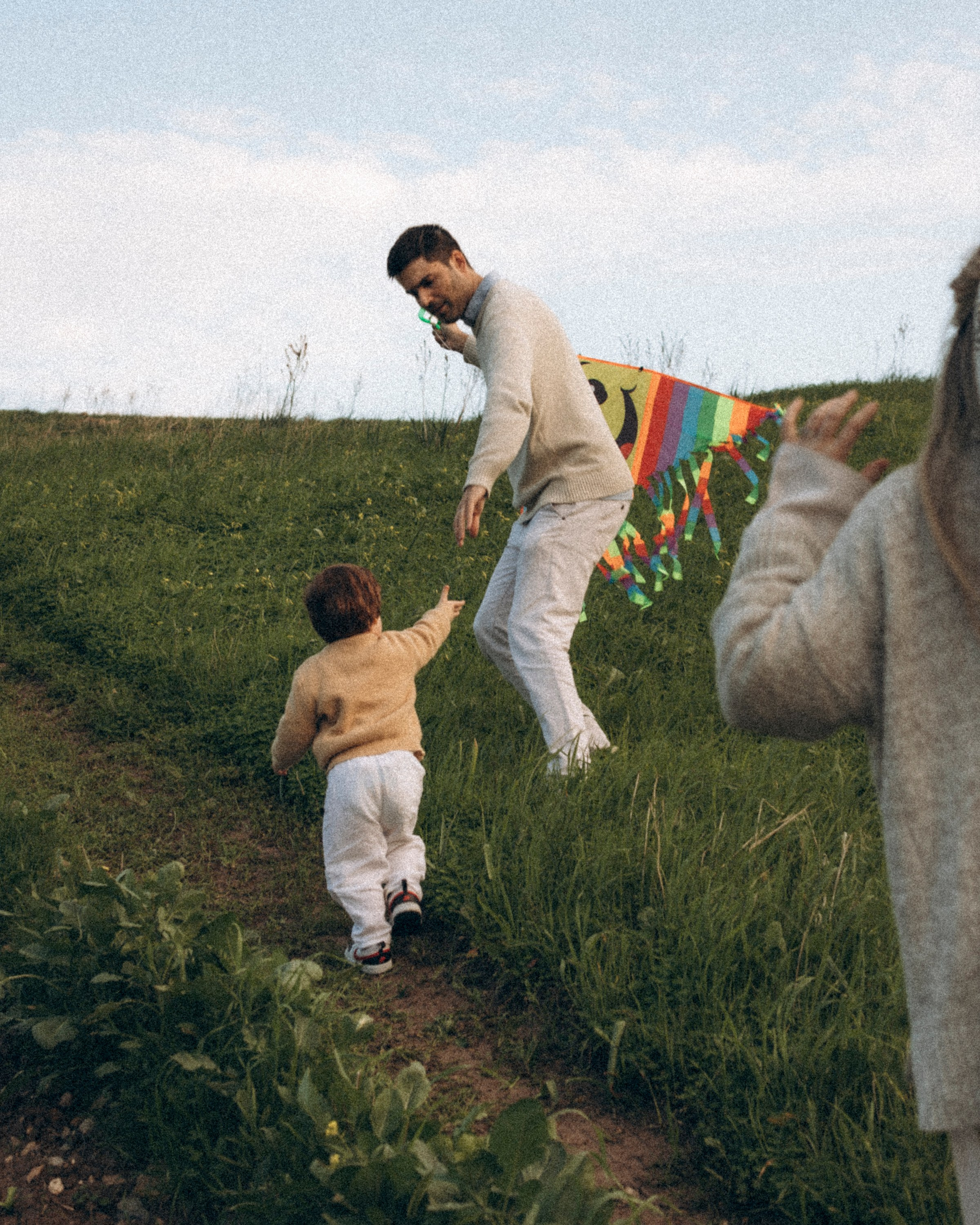 Family day — pizza and kite adventures. Katerina Nord | Wedding and Couple Photographer in Germany and Europe