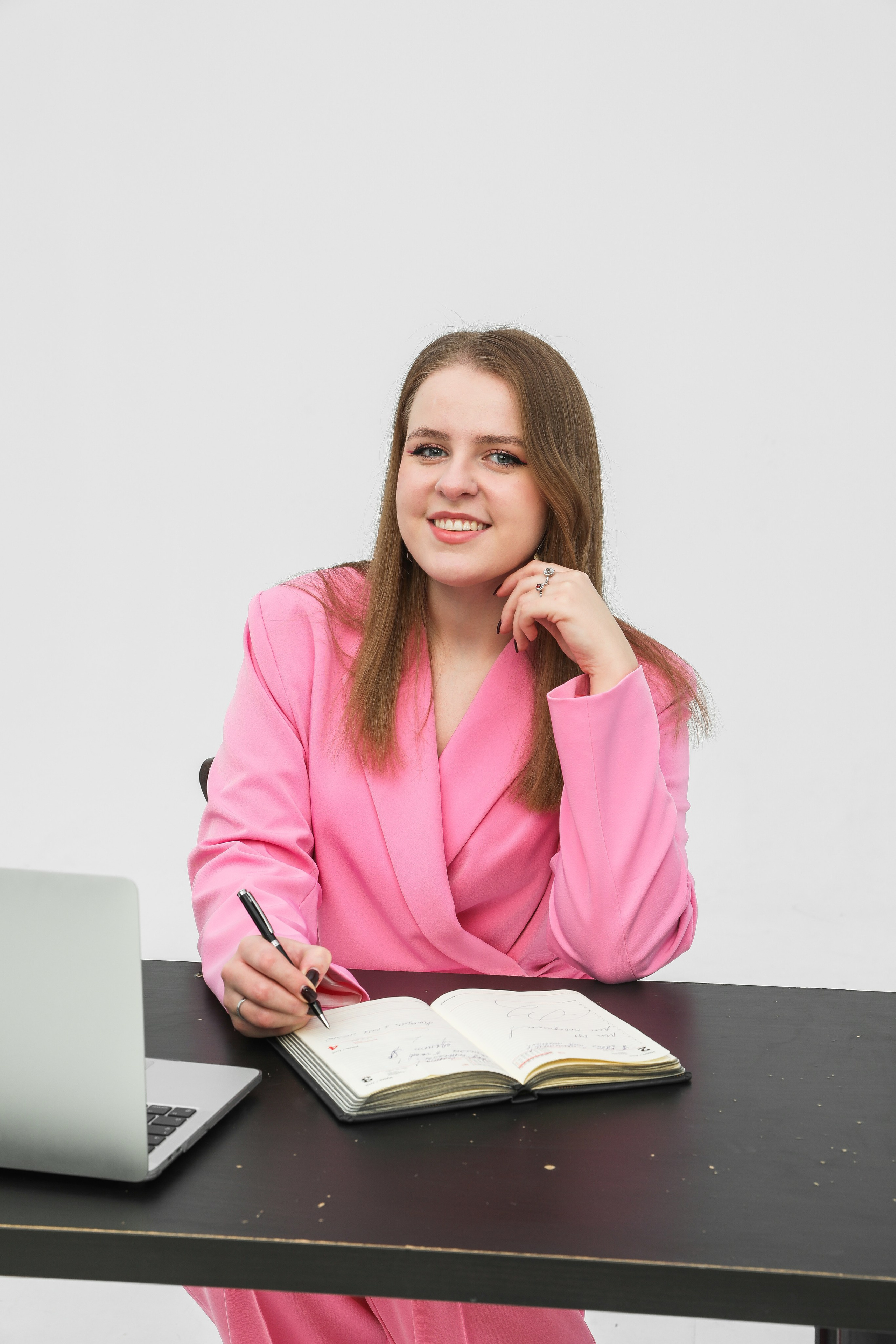 Федеральная компания GLEBOVA GLOBAL. Photographer Viktoriya Markushina «My world throug»