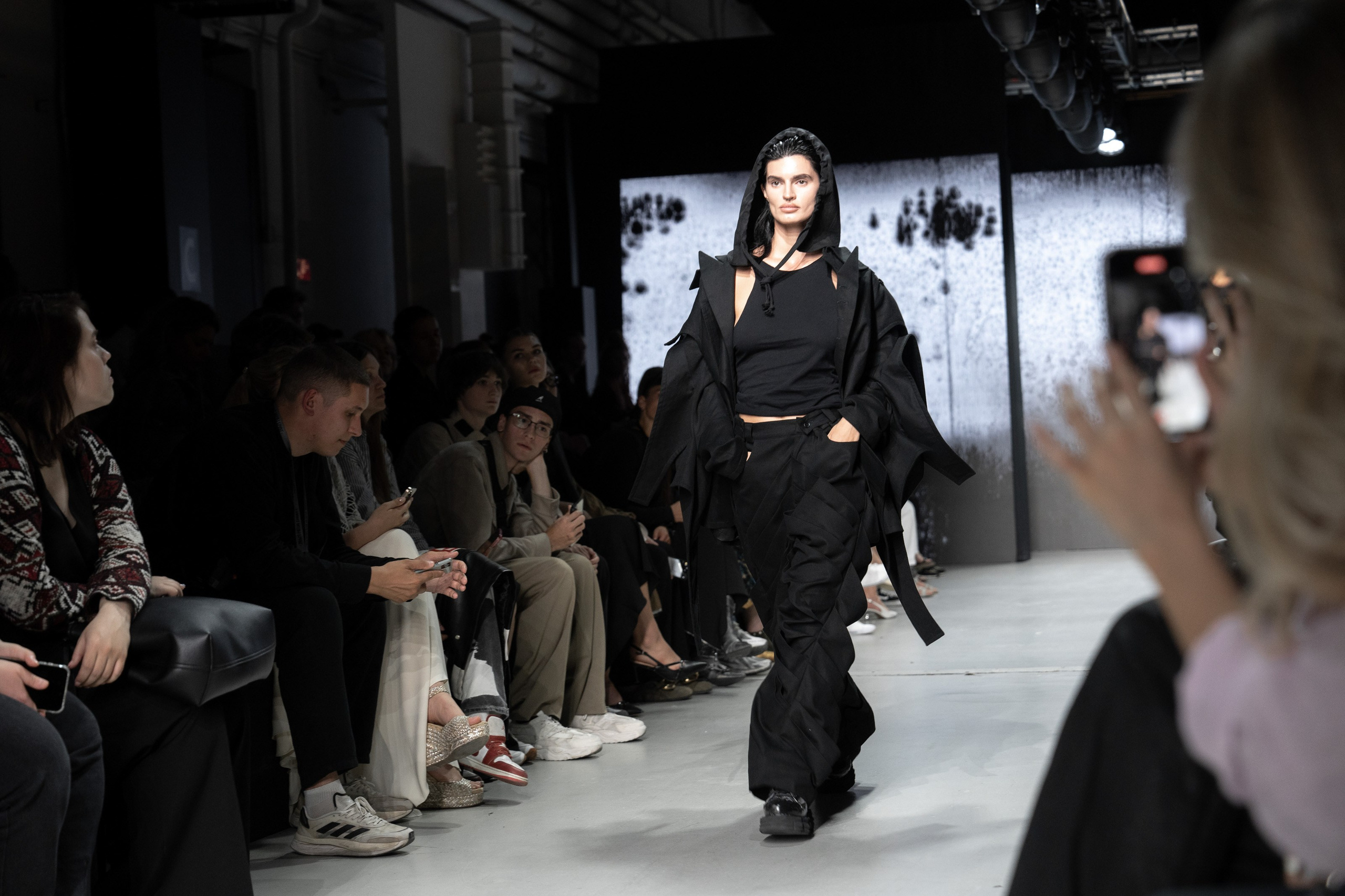 Moscow Fashion Week 2025 осень. Фотограф Николай Прокофьев модельные тесты в Москве