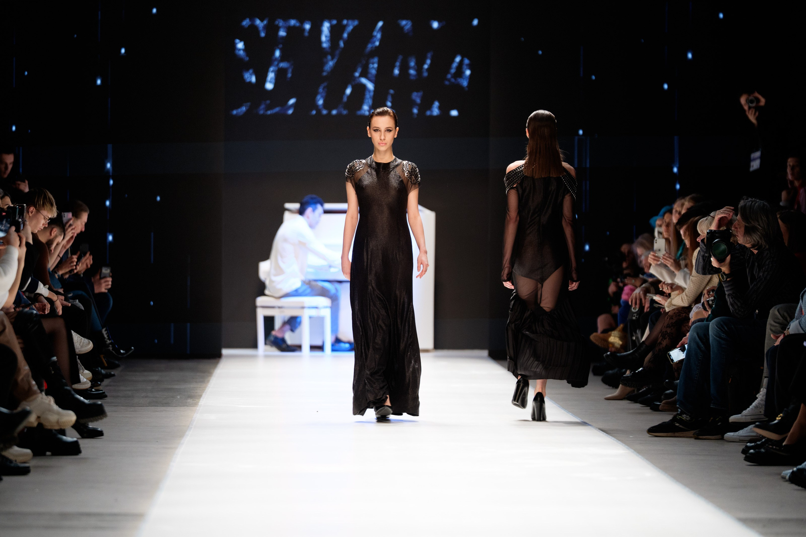 Moscow Fashion Week 2024 весна. Фотограф Николай Прокофьев модельные тесты в Москве