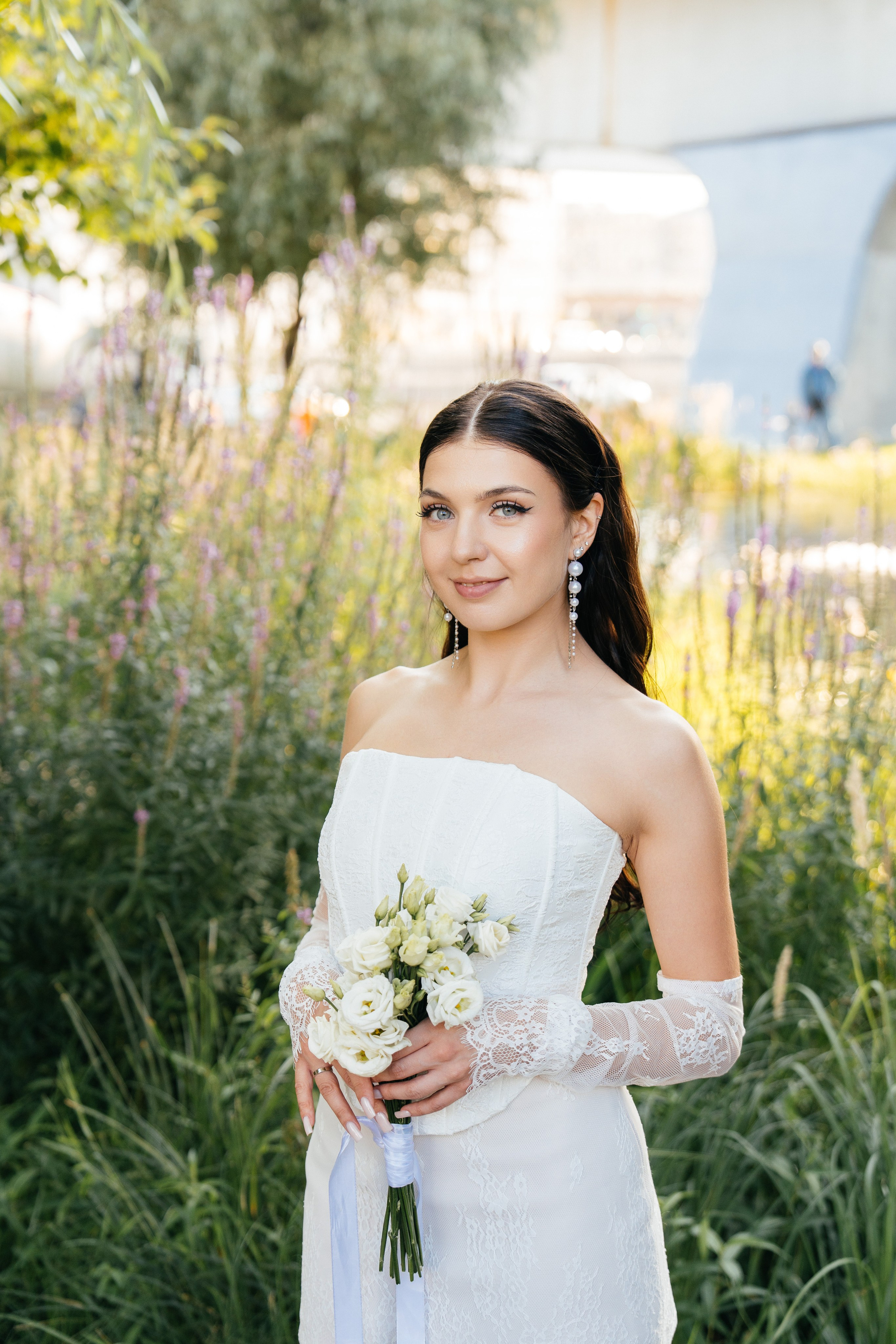 Свадебная фотосессия в Москве у высотки на Котельнической набережной. Свадебный фотограф в Москве Анна Полушина