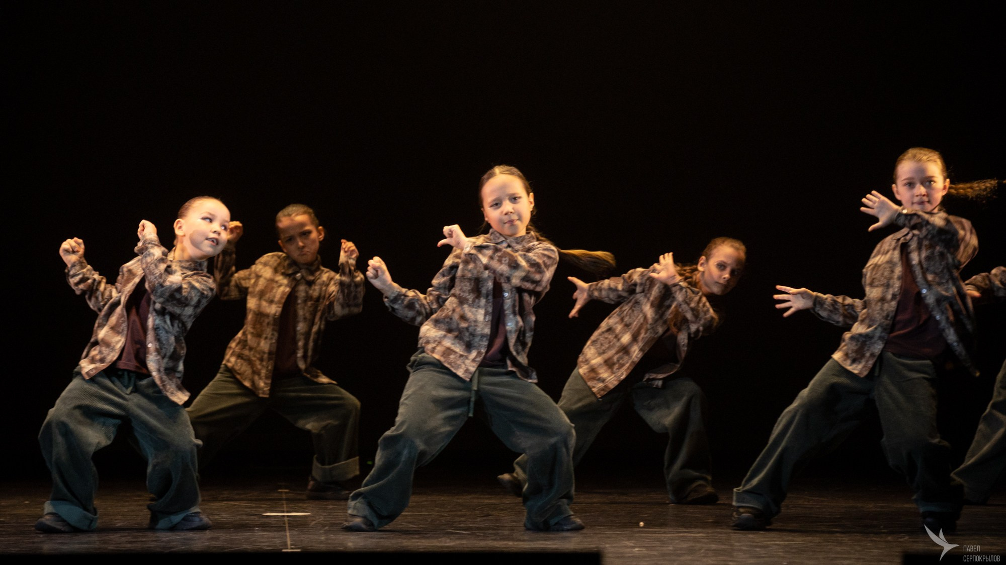Отчетный концерт студии танца KingStep. Репортажный фотограф в Казани Павел Серпокрылов